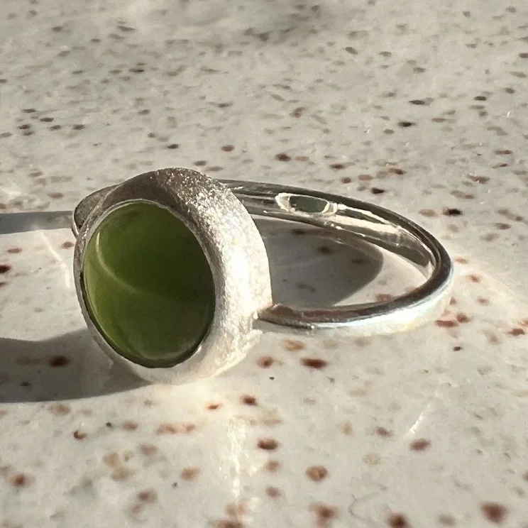 Nova pounamu ring