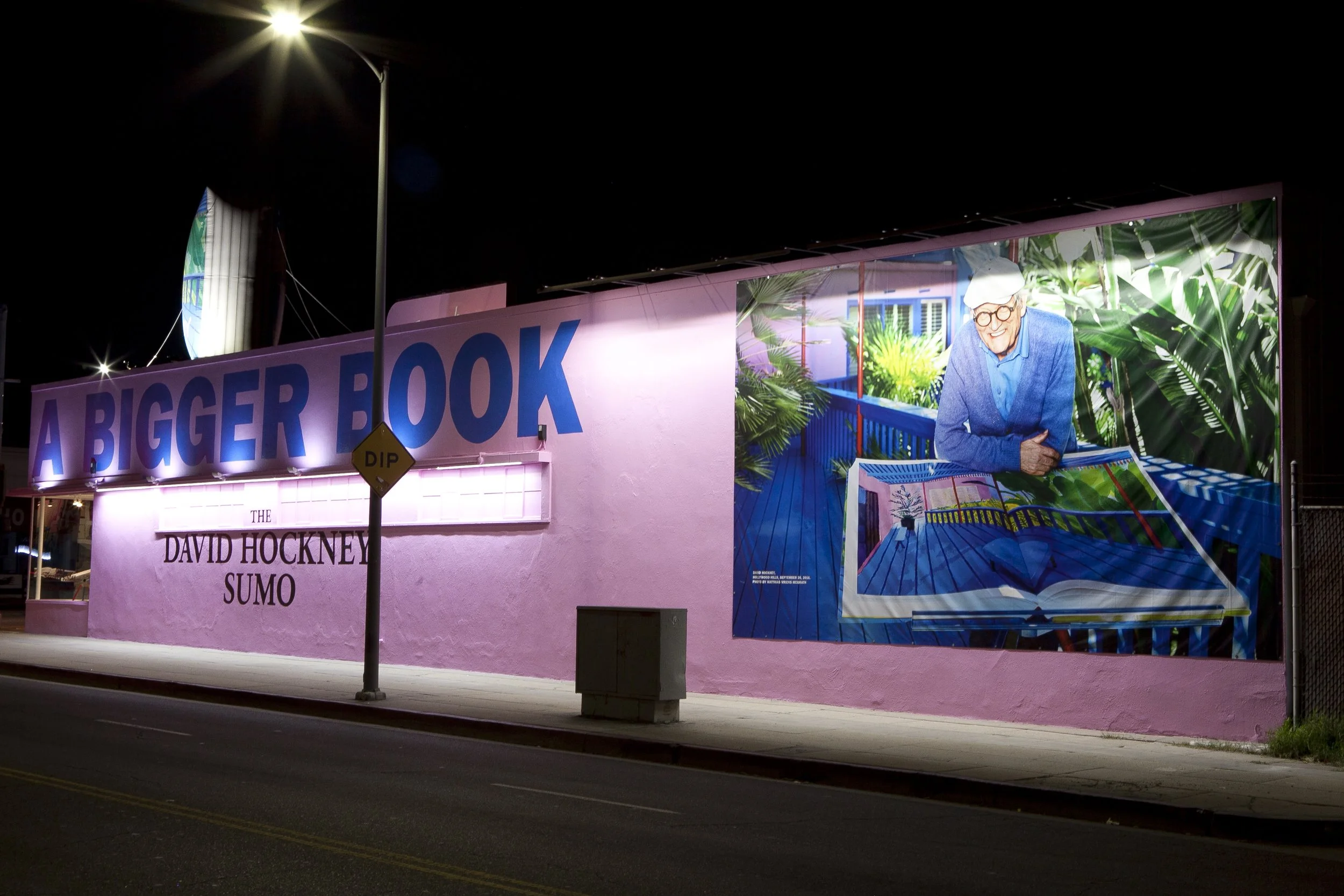 TASCHEN Gallery Los Angeles featuring David Hockney: A Bigger Book exhibition. Exterior photograph by Gregory Bojorquez