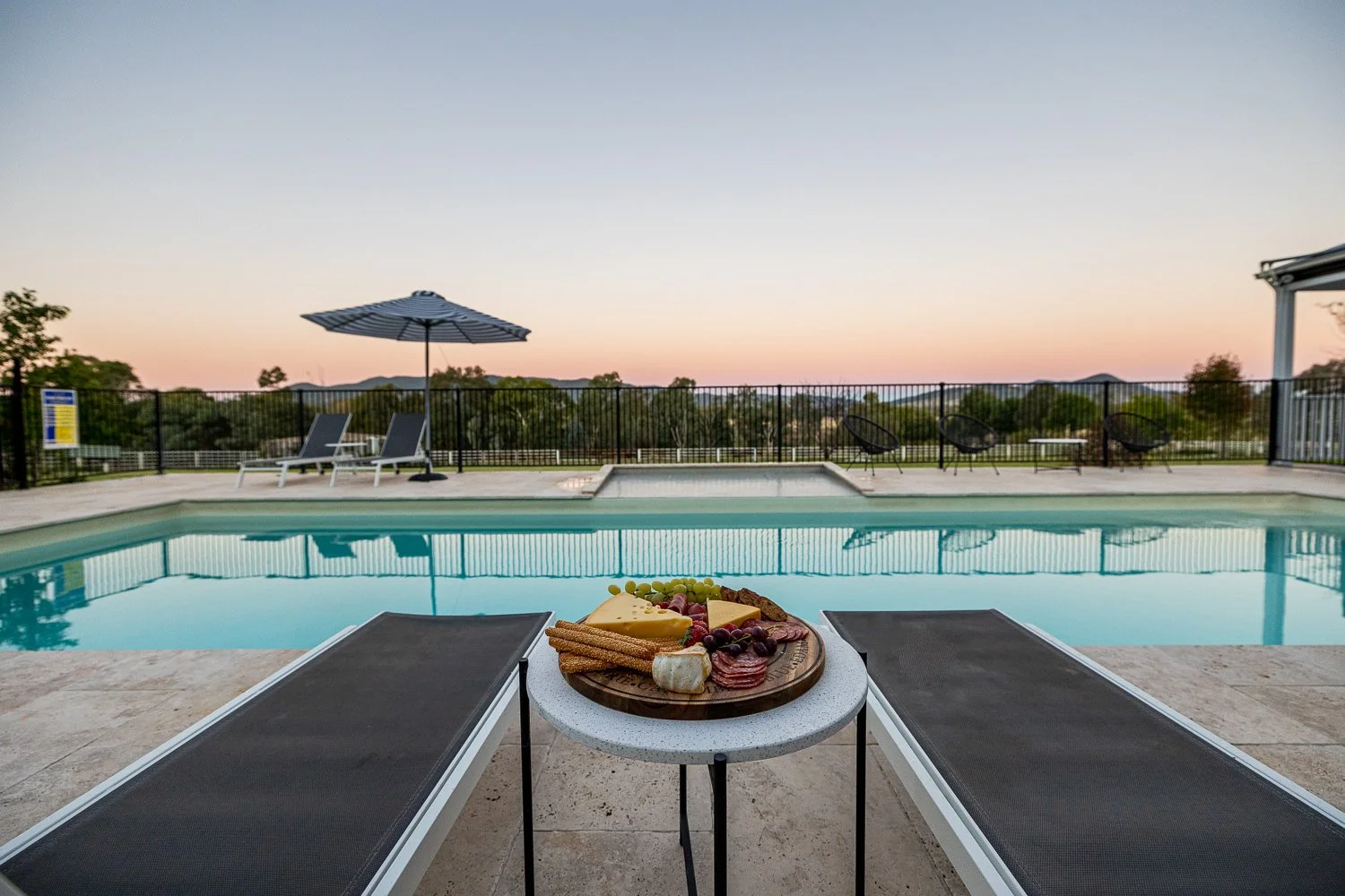 Bonnie View luxury accommodation with pool