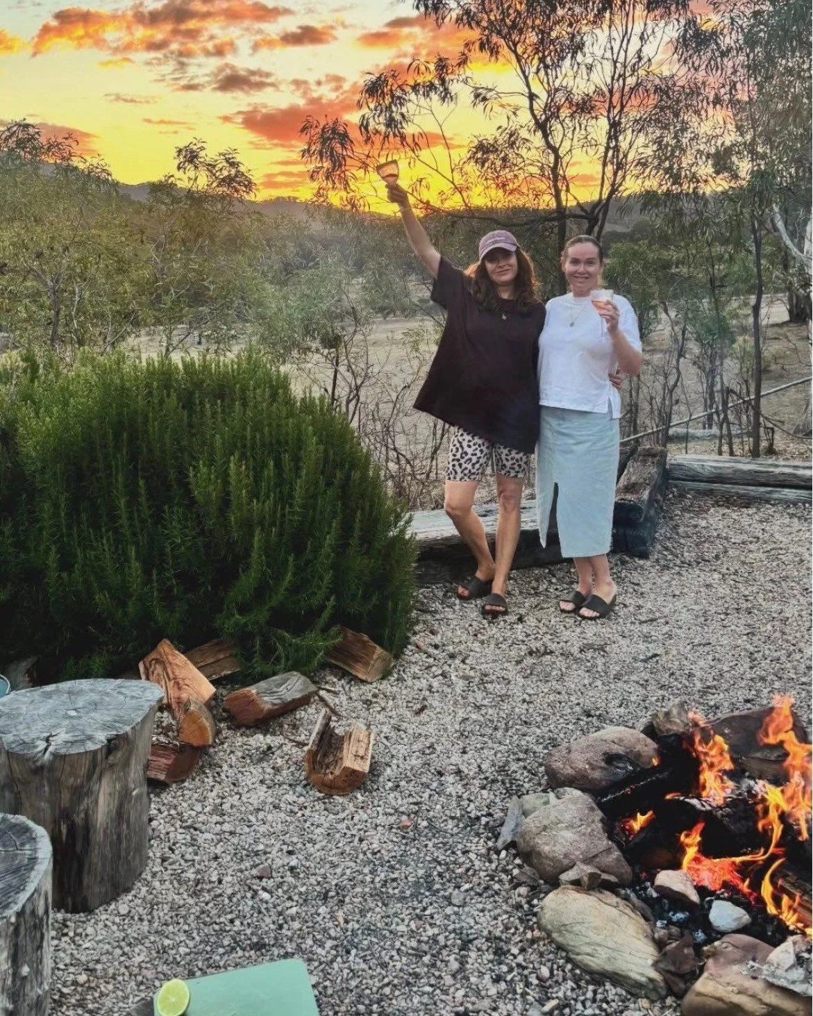 Booked &amp; blissed out all long weekend 🤗 We welcomed guests to every one of our 110+ homes over Easter. From fireside hangs, to the final pool &amp; river swims of the season, it was the perfect way to enjoy four days in Mudgee 😍
 
📷 @mel.turn 