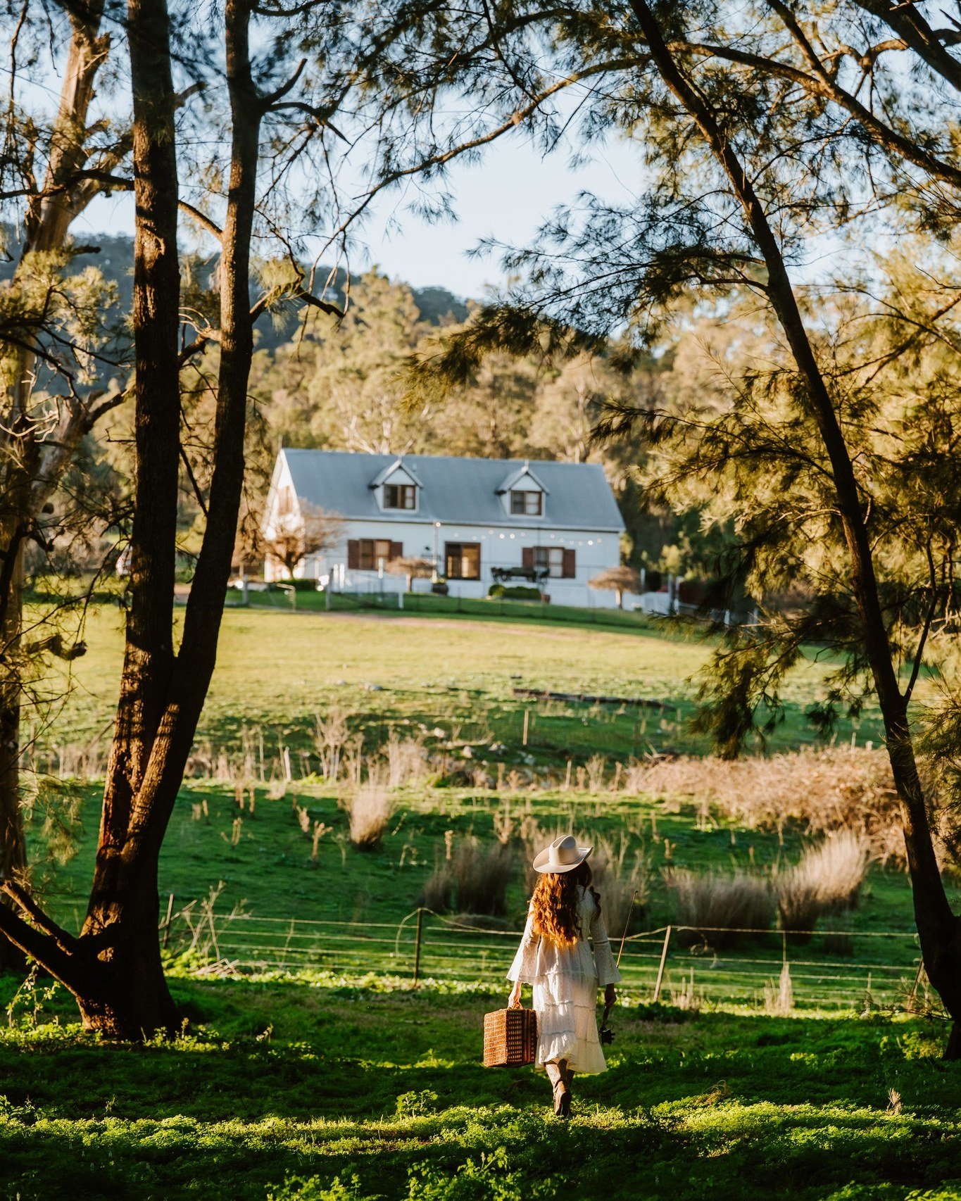 Spring in Mudgee feels a bit like this&hellip; 🌱🥰 Walking into the new season with a spring in our step &amp; fresh plans for country getaways 😉 If a spring escape is calling you, Bliss is the place to start 👌
 
🏠 River Ranch
📷 Amber Creative