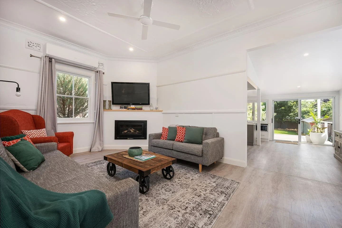 Bunbinya fireplace Mudgee accommodation