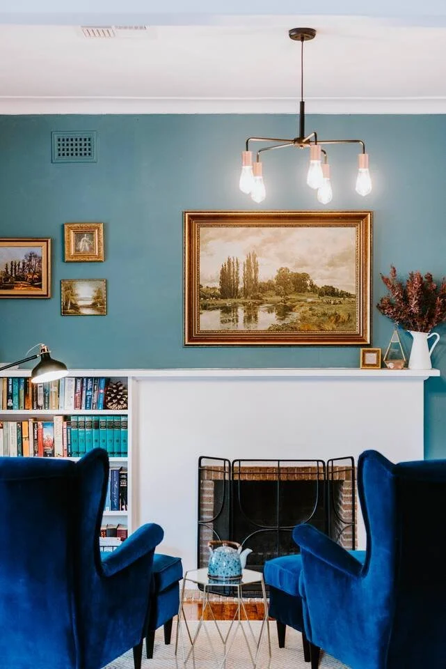 Mortimer Gardens fireplace Mudgee Accommodation Bliss Stays