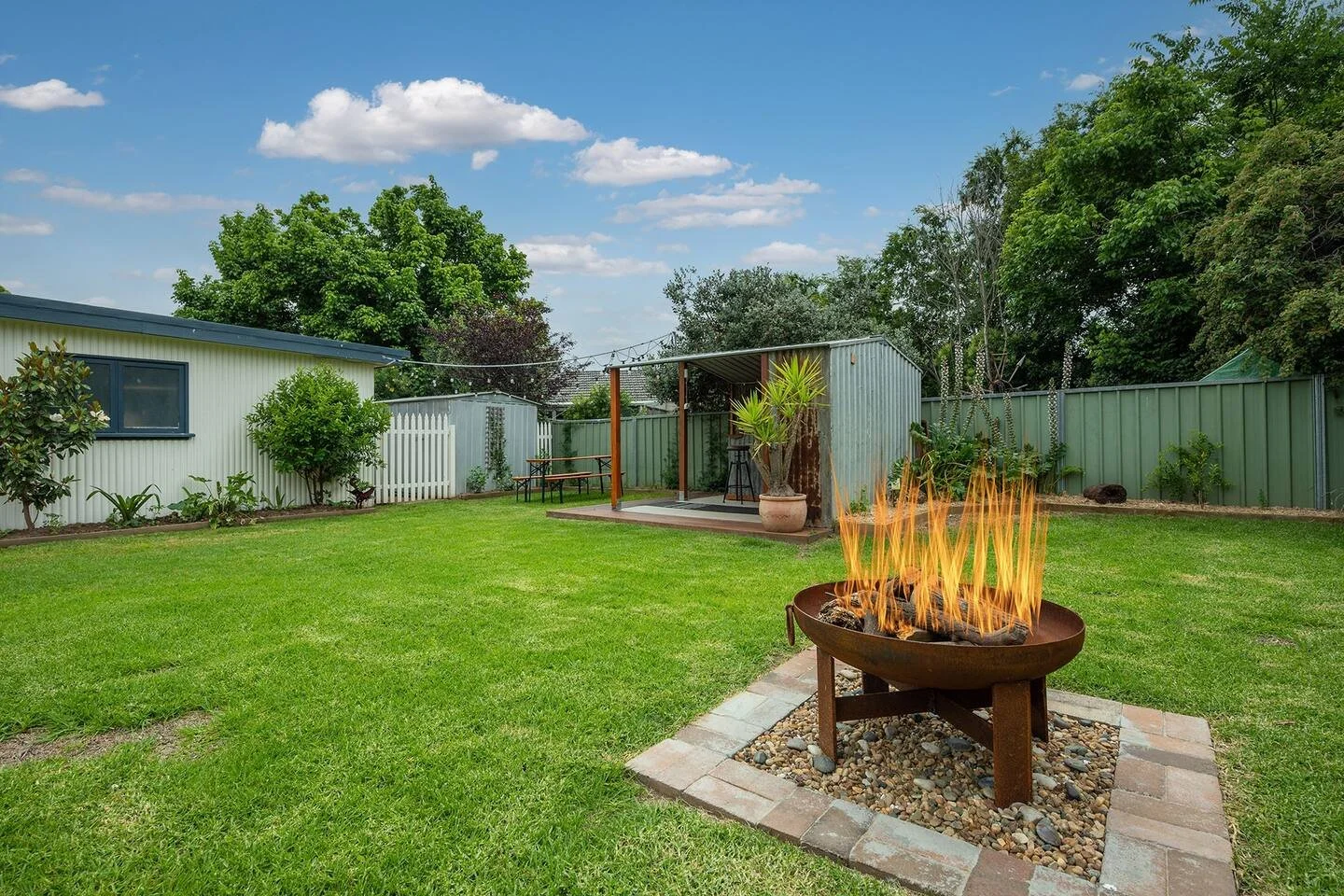 Clematis fire pit Mudgee Accommodation Bliss Stays