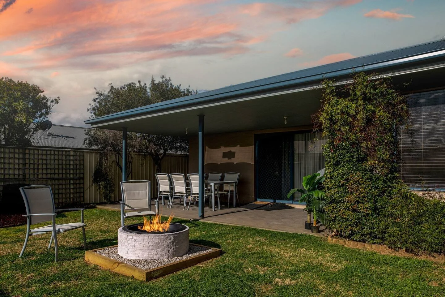 Nora's fire pit Holiday Mudgee Accommodation Bliss Stays