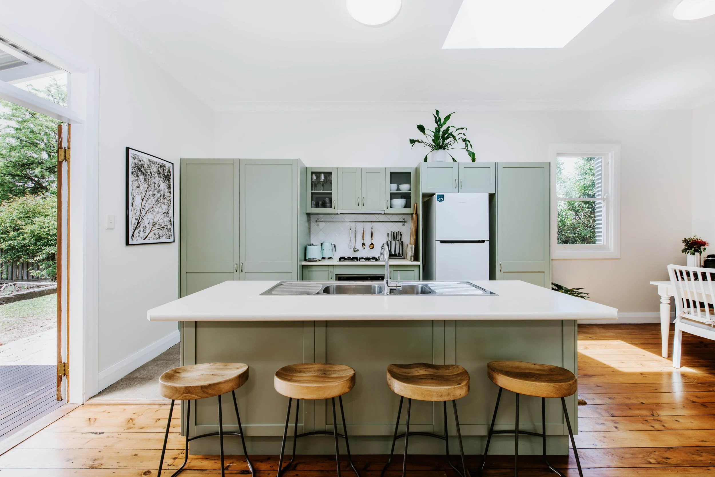 The Birdhouse Mudgee CBD Cottage Accommodation