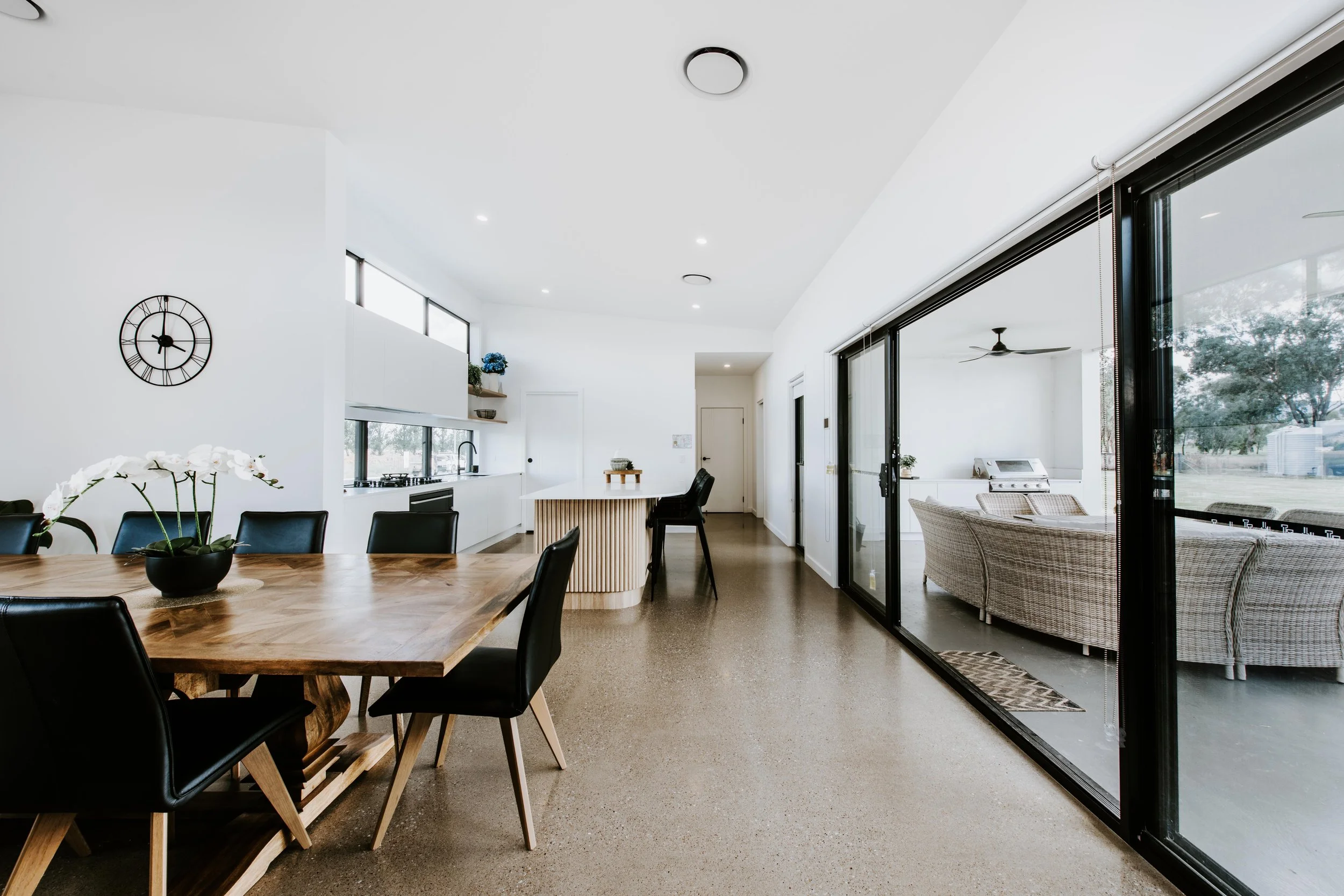 Luxury Airbnb Mudgee, Mudgee Luxury Stay, Boutique STR Mudgee, Upscale Holiday Home Mudgee, Premium Accommodation Mudgee, Vineyard View Luxury Rental, Elegant Country Retreat Mudgee, High-End Airbnb Mudgee, Stylish Getaway Mudgee, Luxe Mudgee Escape,
