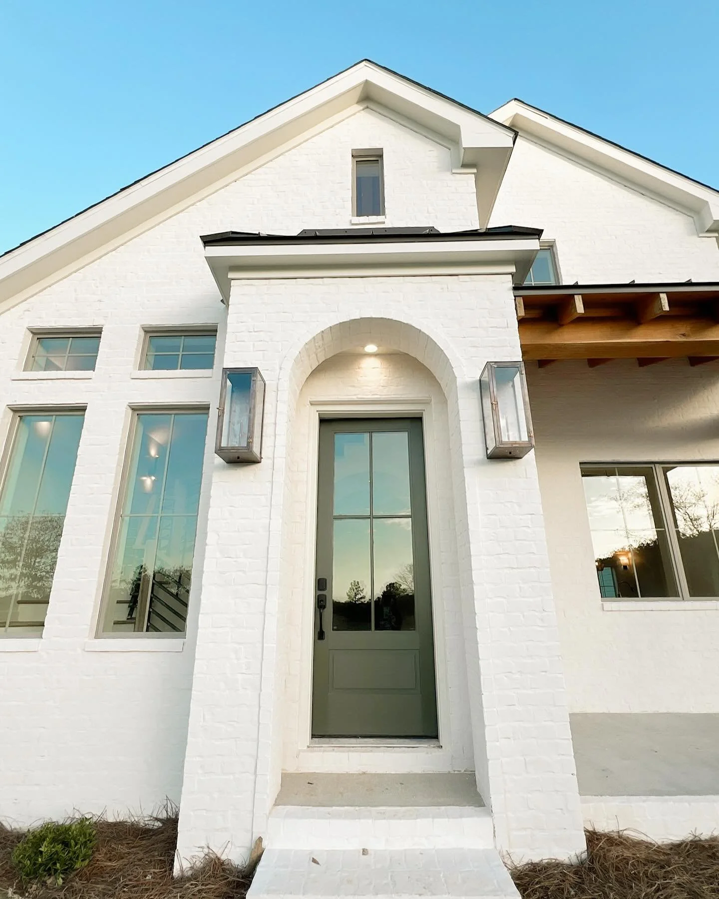At first glance, this home is a true showpiece&mdash;elevated design, flawless finishes, and undeniable curb appeal. But the real beauty? It&rsquo;s behind the walls.

At Beacon Contracting, we don&rsquo;t just build homes that look good&mdash;we bui