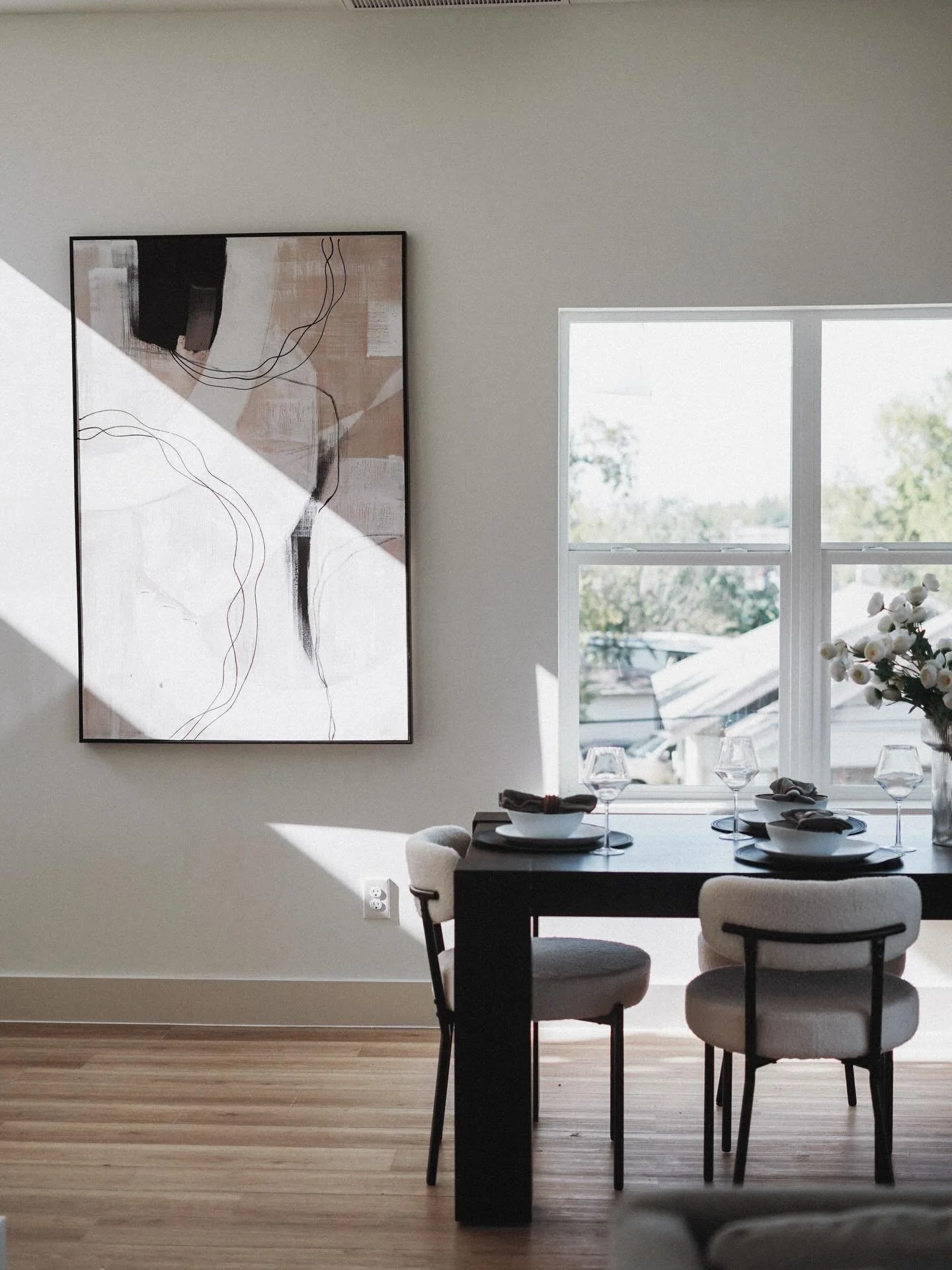 This one has been building for awhile now, and seeing it this close to the finish line feels UNREAL!

Watching an idea turn into walls, light, texture, an actual home never gets old, but this one just feels different.

3202 Quitman is finally standin