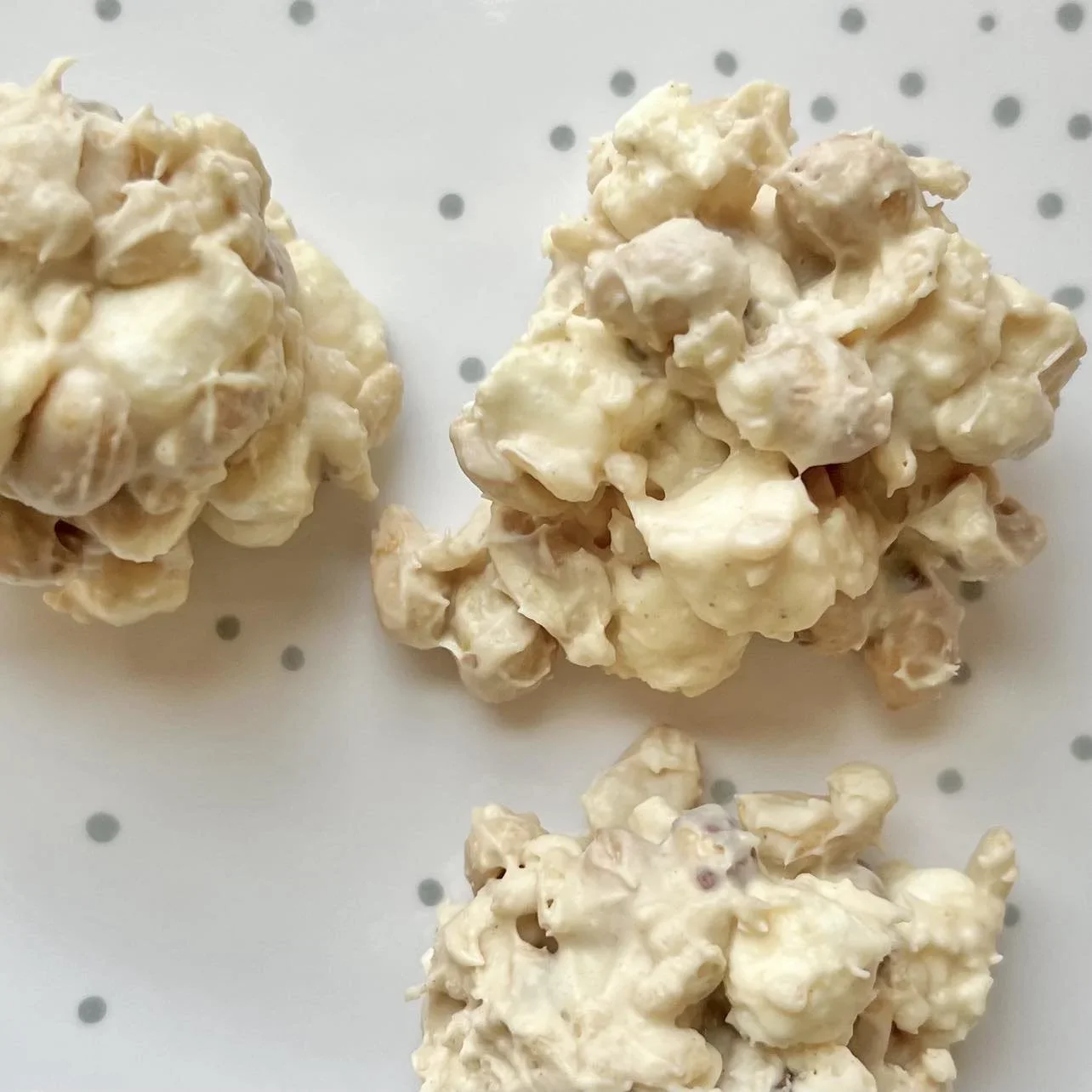 Mom’s Peanut Clusters