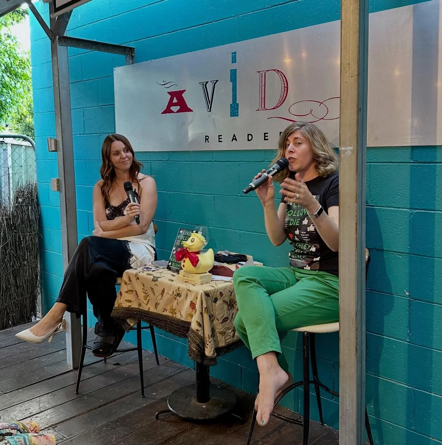 The world absolutely is a better place because of @akalagianblunt &mdash; amazing writer, inspiring writing teacher and beloved friend to many ❤️💚❤️
It was so much fun to see #LikeFollowDie launched at @avidreader on Saturday, and then to attend Ash