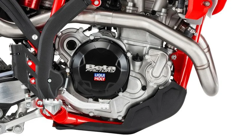 RR_4T-RIGHT_MY23_-_Engine__48917.jpg