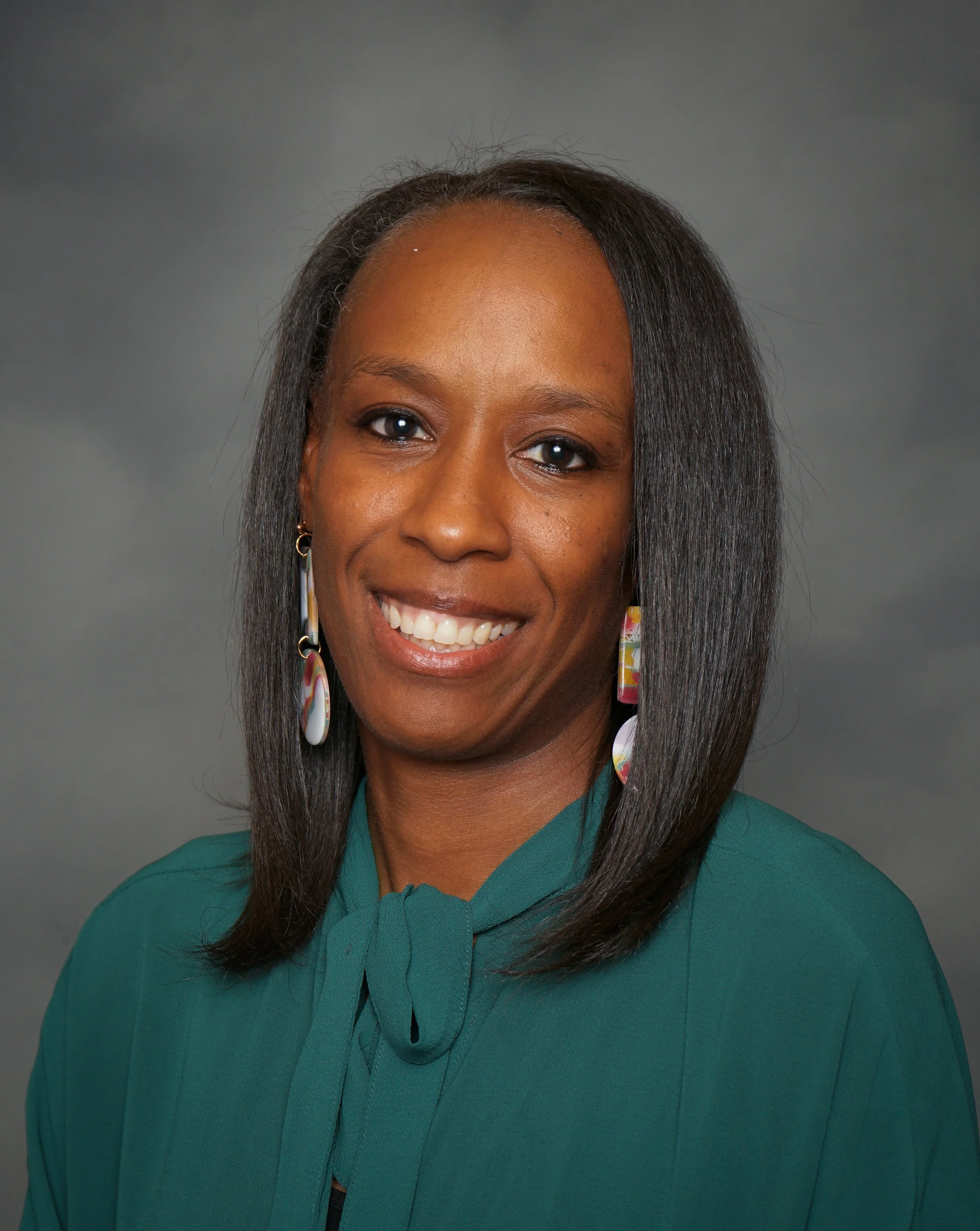 Black EMDR trained therapist and marriage counselor in San Antonio and Schertz that offers trauma therapy, relationship counseling and play therapy in San Antonio and Schertz, TX