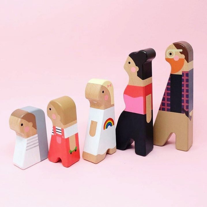 Order custom family toys by @myminifam_figures for imaginative play! She can do art as well and illustrated our family Christmas card this year too.