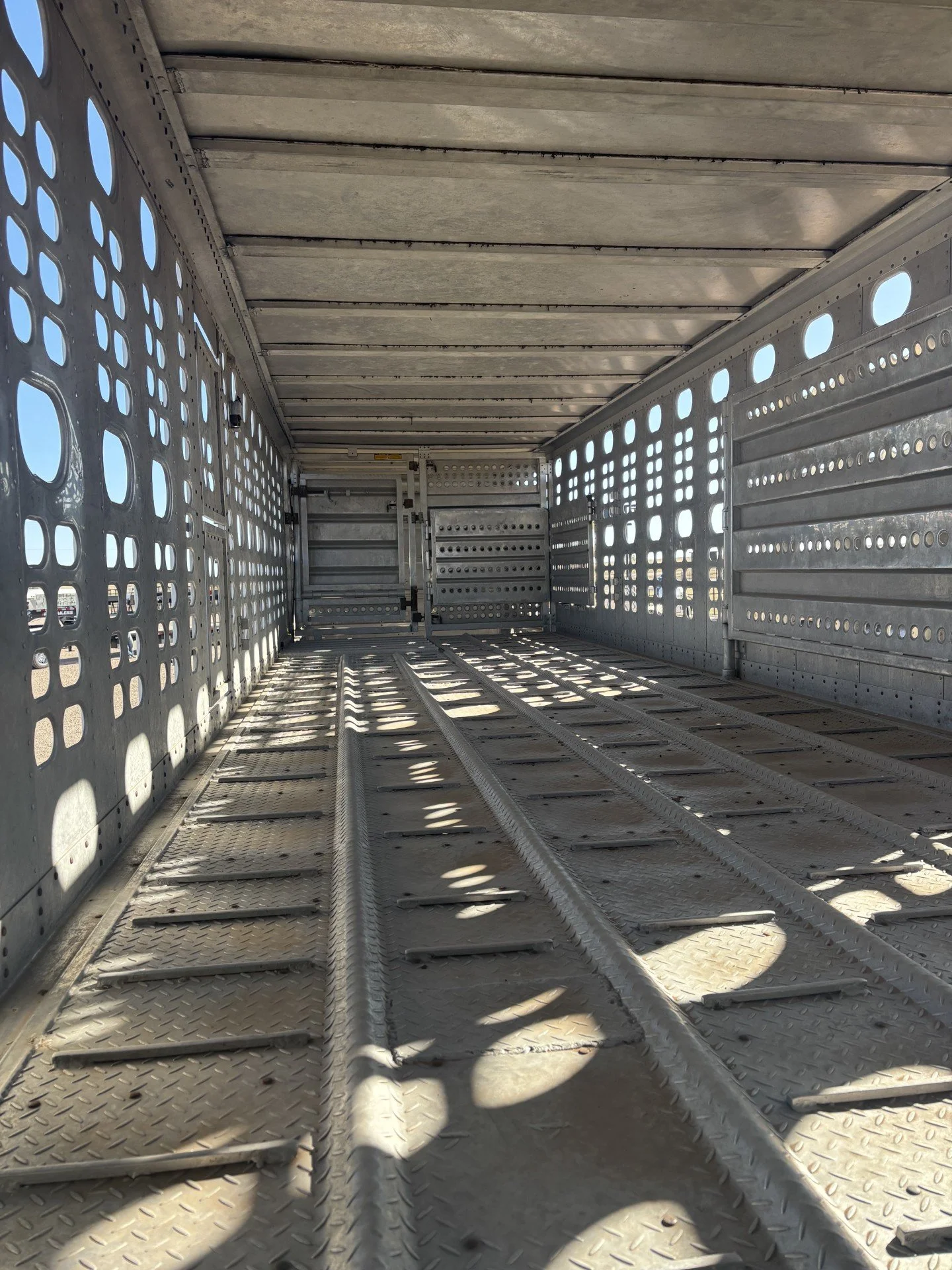 cattlepot-#016-3.jfif