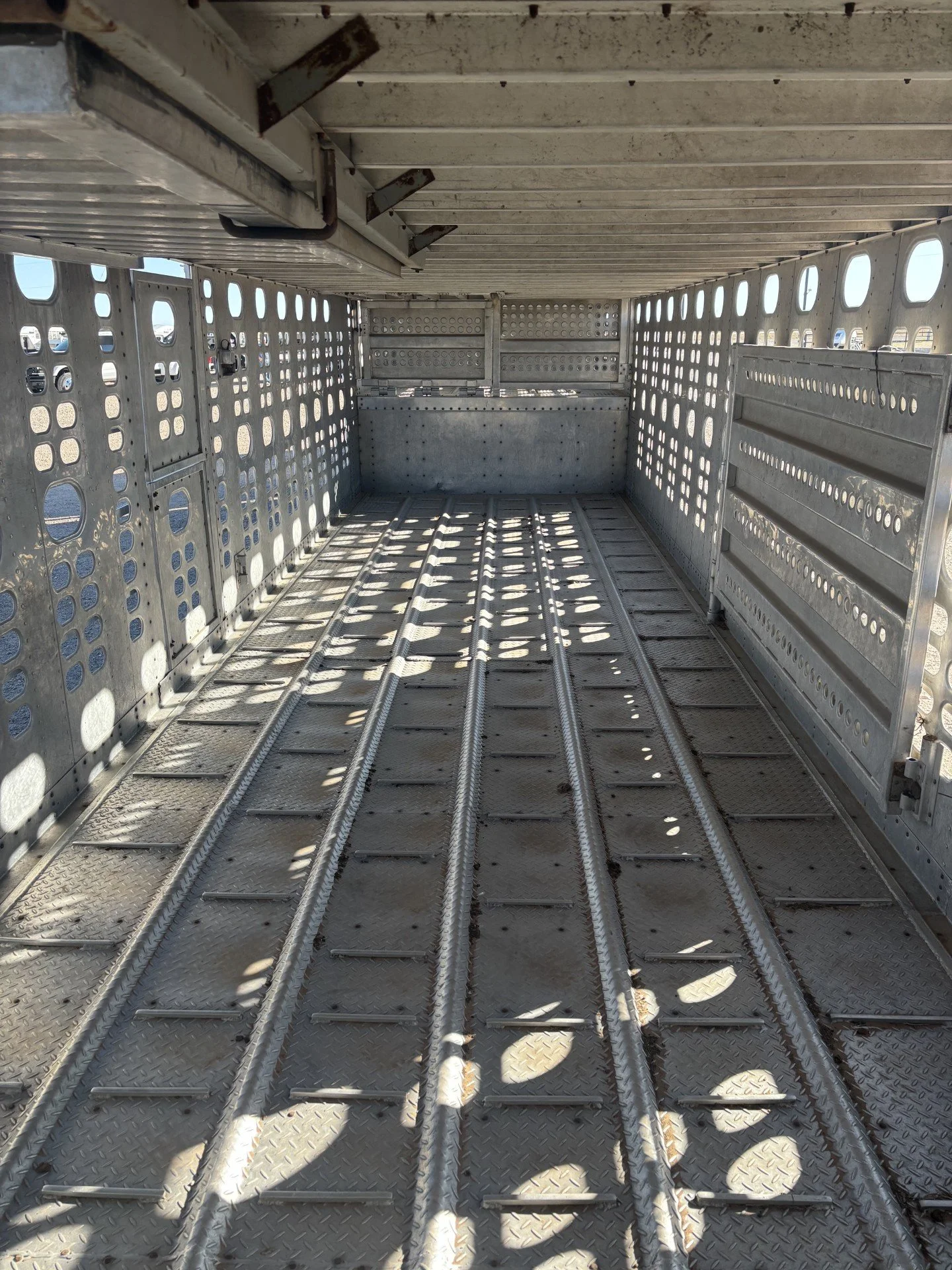 cattlepot-#016-4.jfif