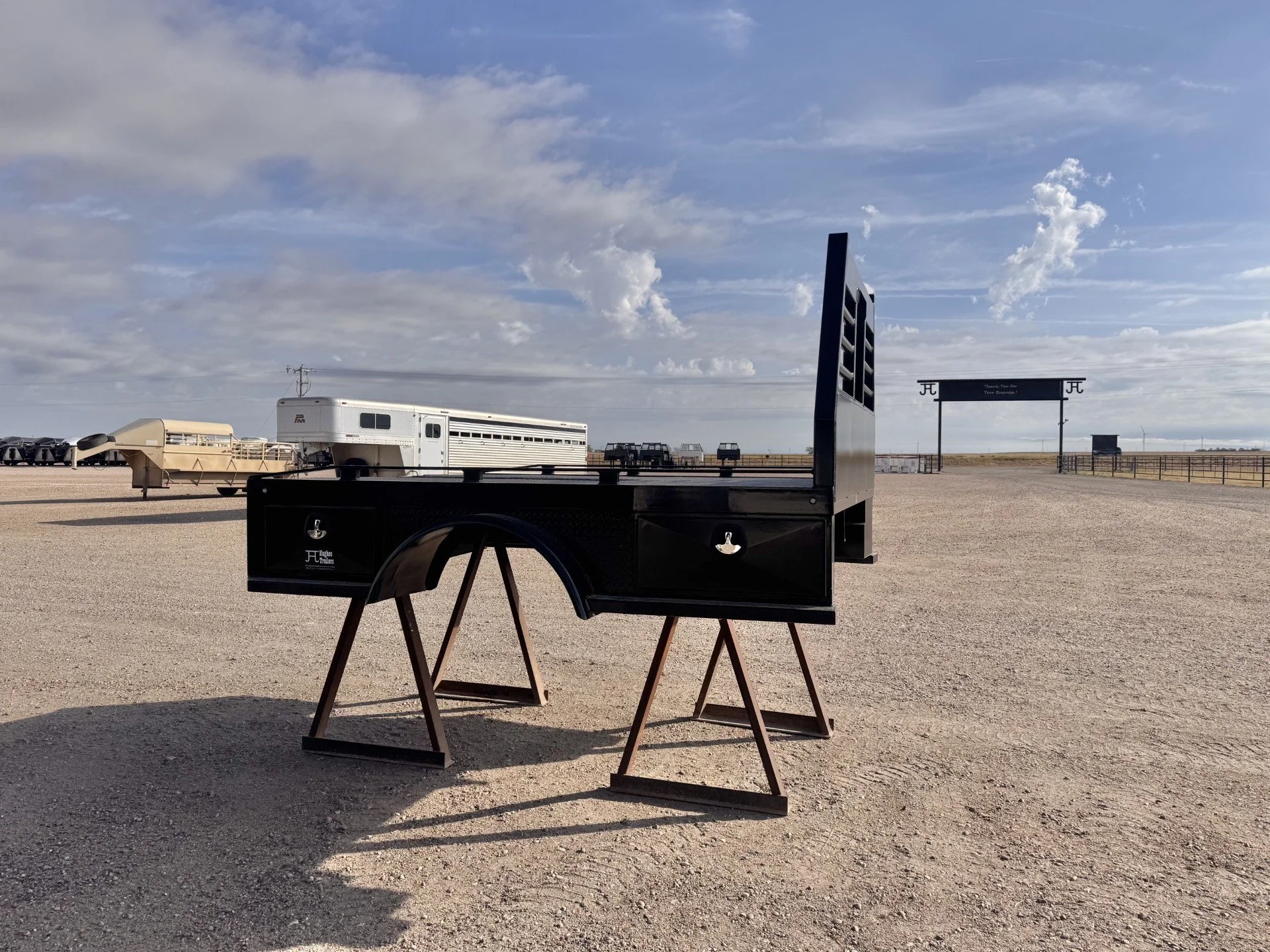 T-223L.jpg