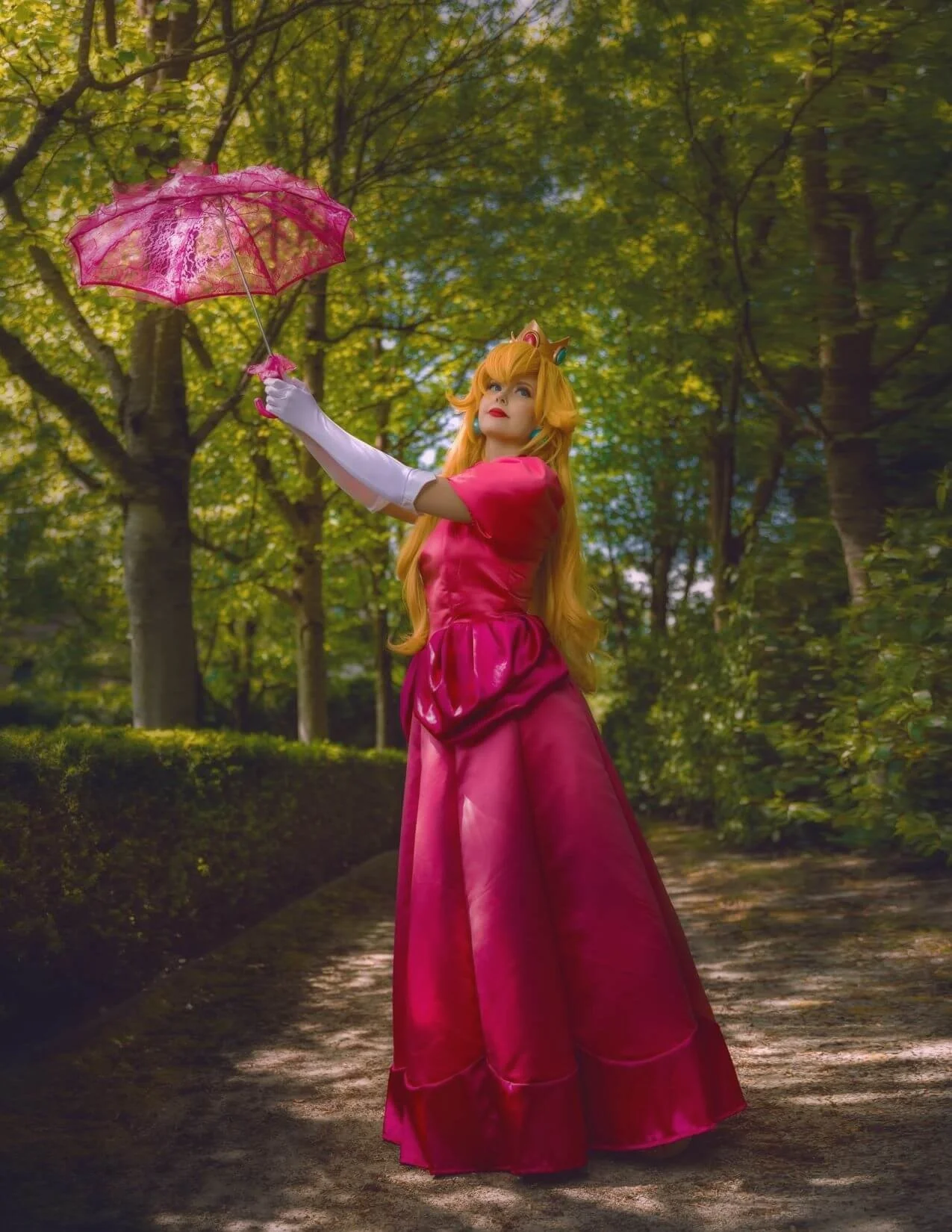 Princess+Peach+Cosplay+-+Queen+Amy+Dala+%289%29.jpg