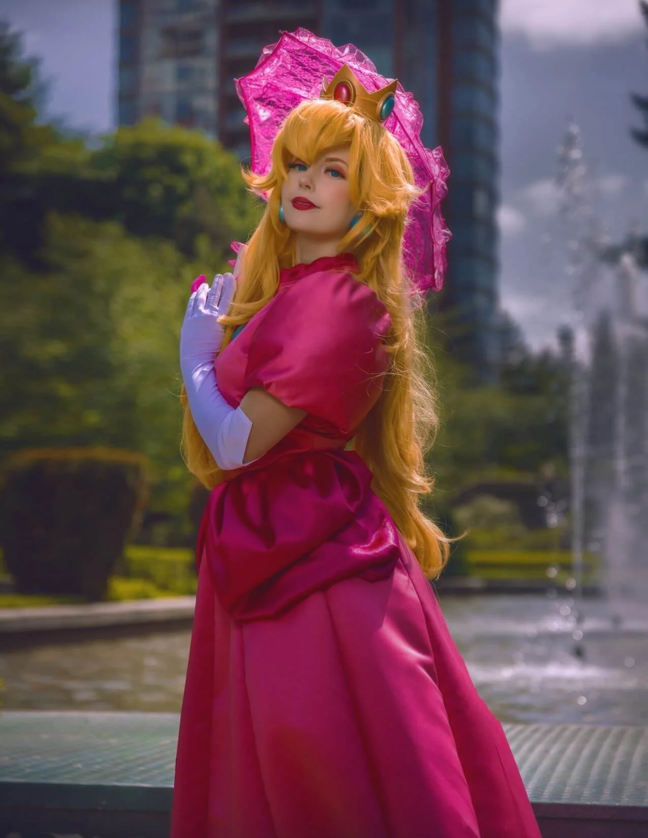 Princess+Peach+Cosplay+-+Queen+Amy+Dala+%2813%29.jpg