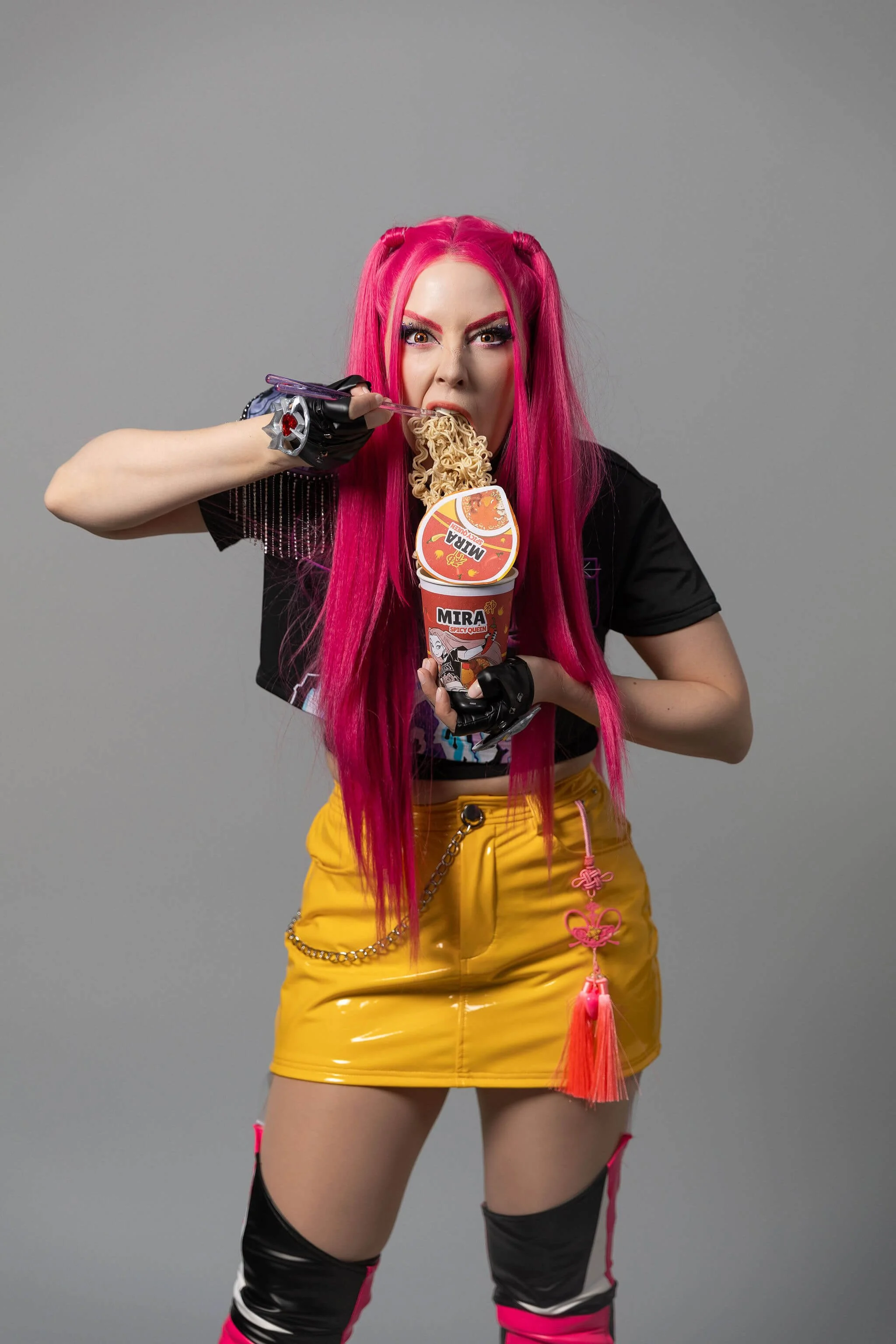 Mira cosplay ramen selfie studio photoshoot 2.jpg
