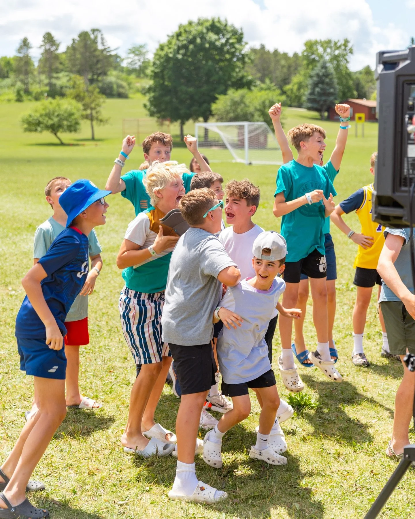 Summer at The Woods kicks off in just two months! 😎☀️ Elementary, Middle, High School, and Family Camps still have openings - but High School 2 girls are SOLD OUT. Make sure to lock in your spot today. Link in bio!