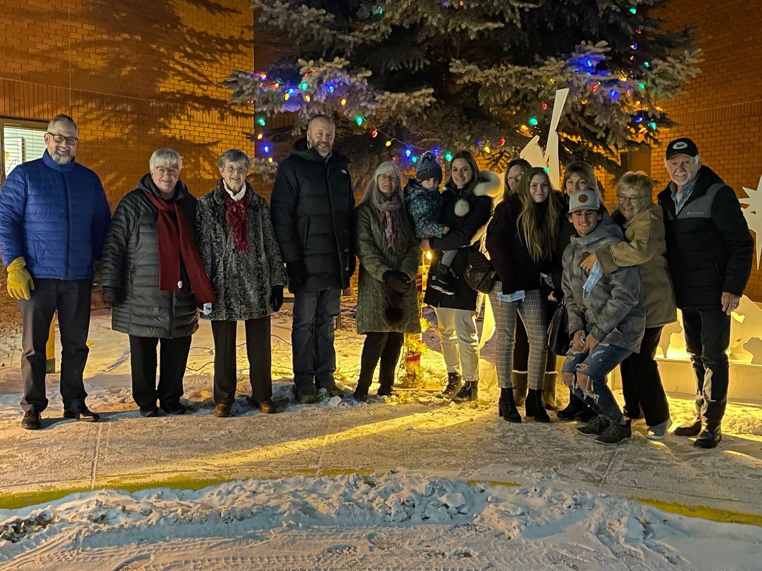 2022 Points of Light Holiday Campaign — High River Health Care Foundation