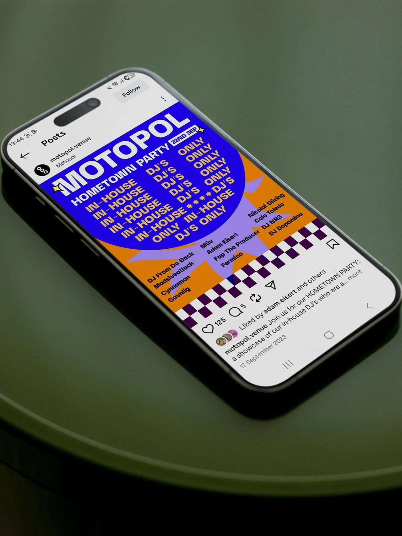IPHONE-MOCKUP-044.jpg