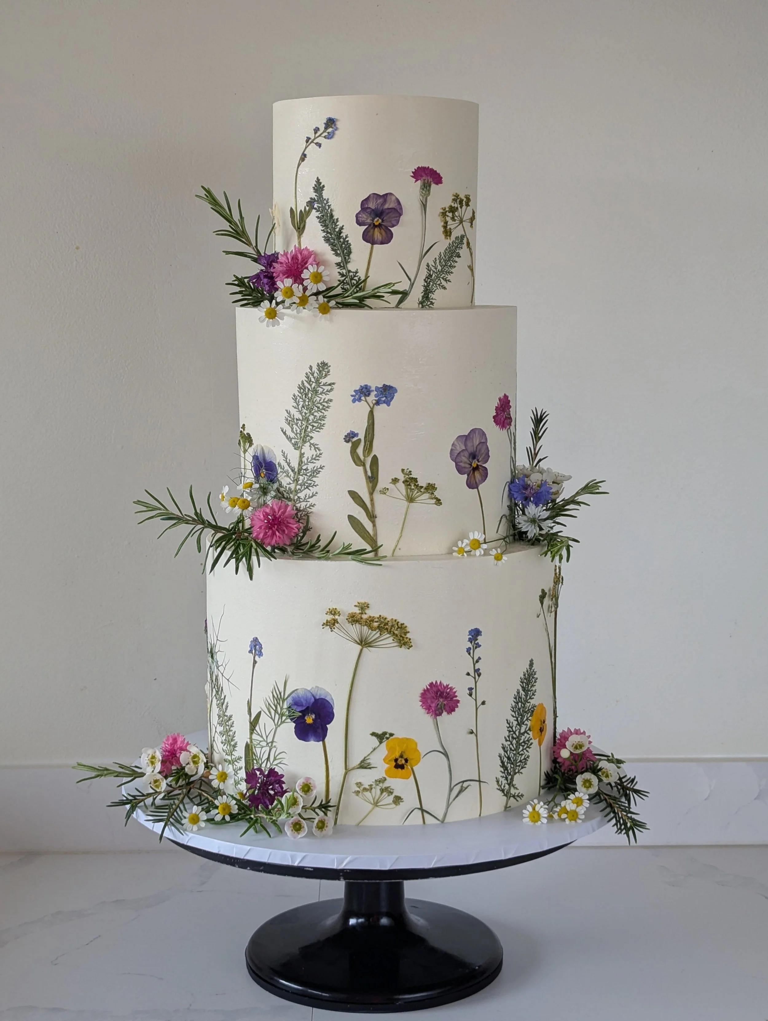 Tisbury Wiltshire Wedding cake with pressed flowers