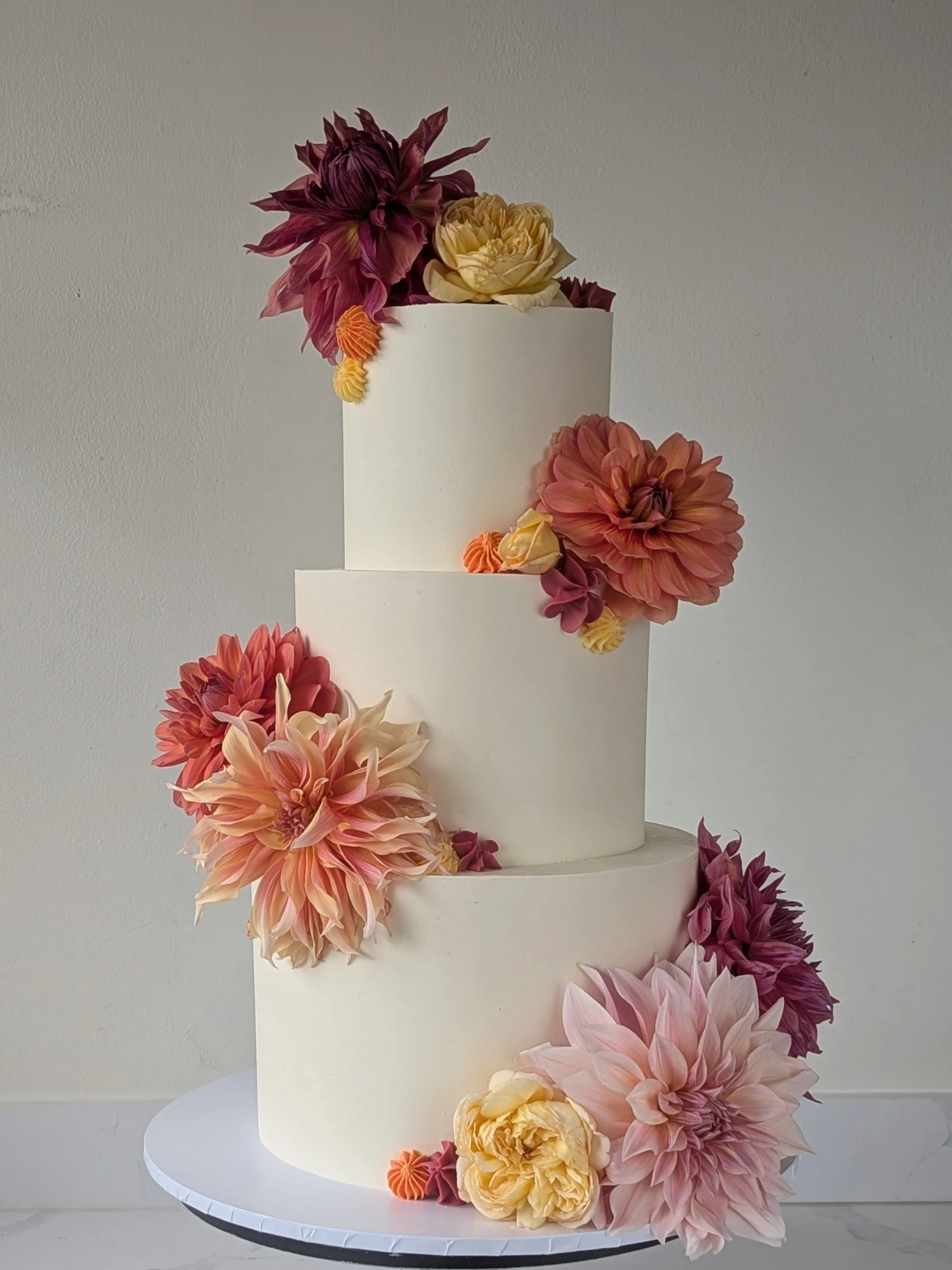 Warminster wedding cake with dahlias