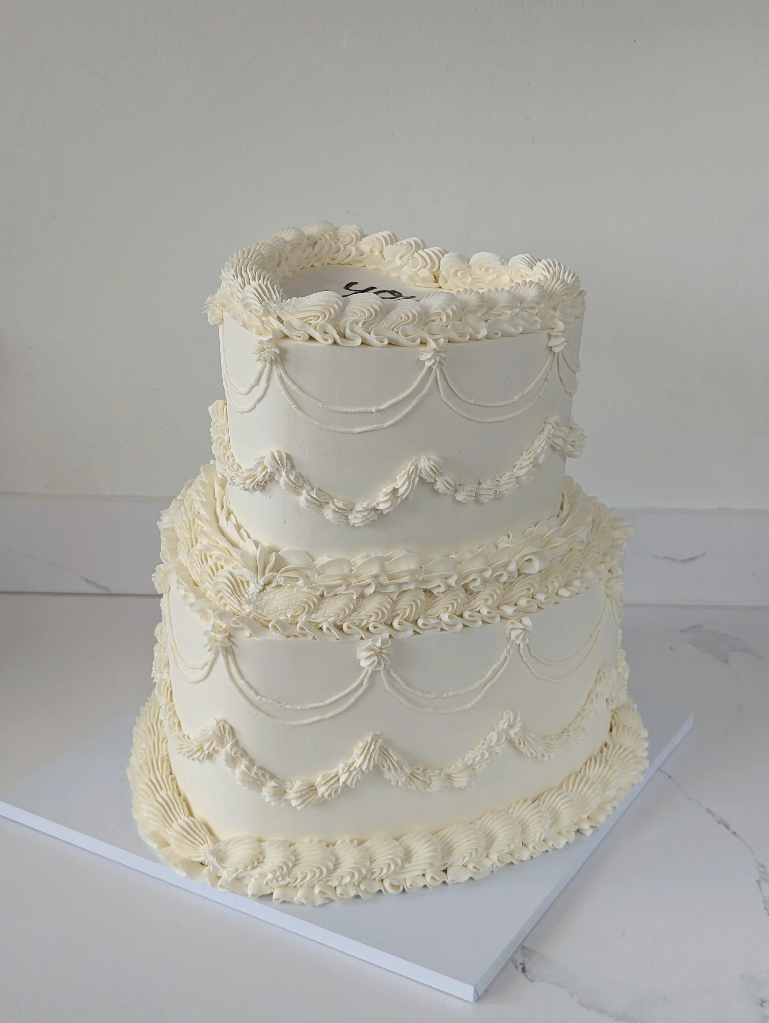 Syrencot wedding cake, heart wedding cake, lambeth wedding cake