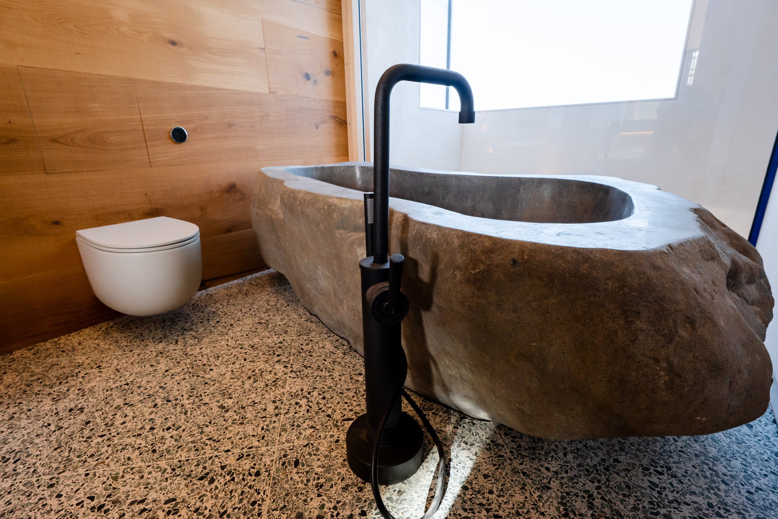 P1016932-2.jpg