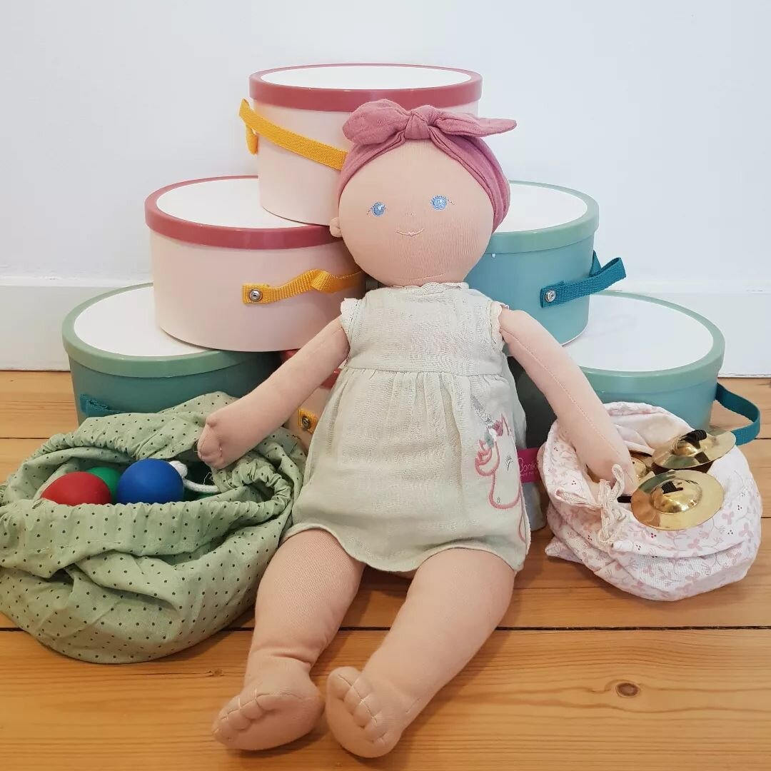 Family music time at Eliaskirken - tomorrow! 🎶

We're getting all the songs and musical instruments ready for our Saturday morning baby and toddler classes in Vesterbro @folkekirkenforinternationals 

9.30am Babysalmesang in English (0-12 months)
11