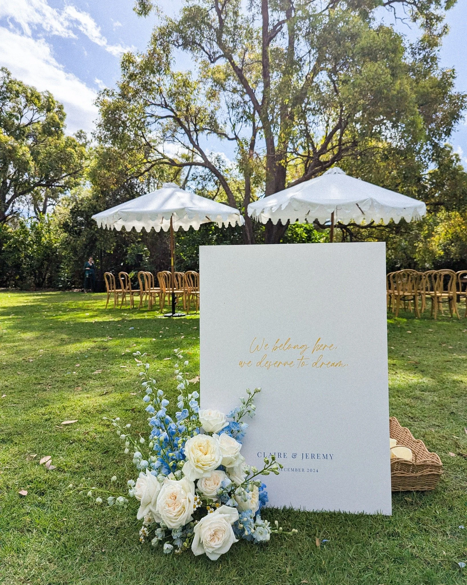 We belong here, we deserve to dream 🎶
Custom stationery, florals & tablescapes for C & J.
@brellico 
@oldyoungsweddings 
#perth #perthwedding #perthluxuryweddings #wedding #weddinginspo #perthweddingflorist #perthweddingflowers #weddingfl
