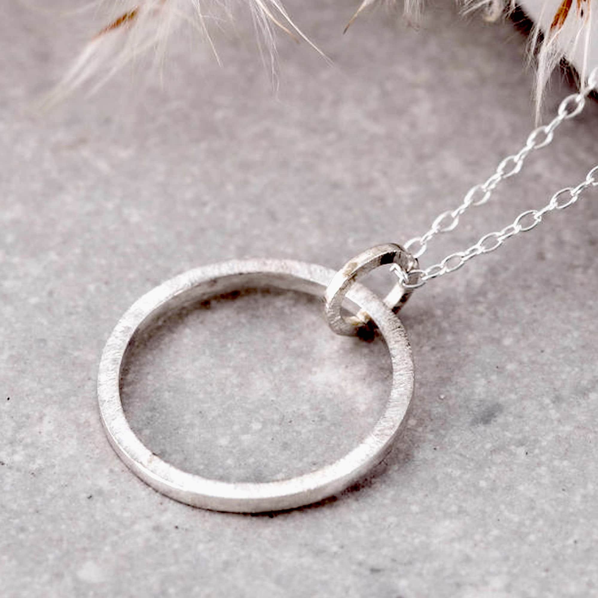 https://i.etsystatic.com/16045086/r/il/d69f05/3874604676/il_fullxfull.3874604676_mkyx.jpg