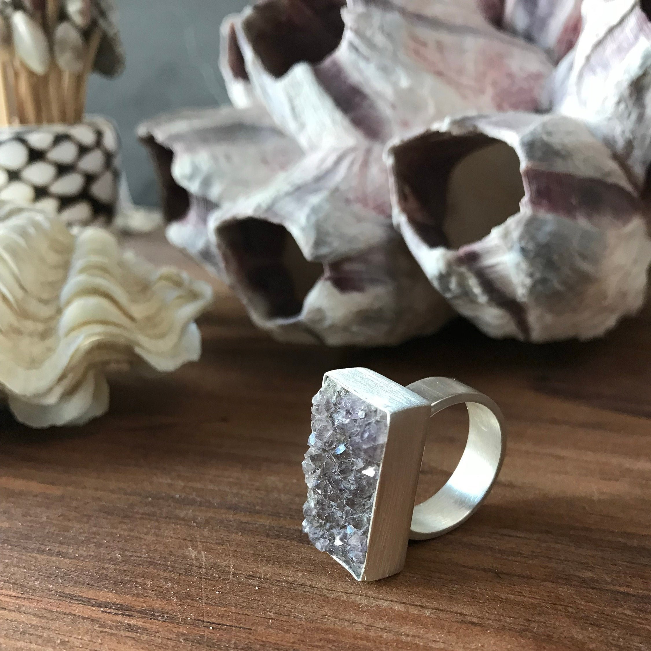 https://i.etsystatic.com/16045086/r/il/2fa2cc/2309290946/il_fullxfull.2309290946_5r2f.jpg
