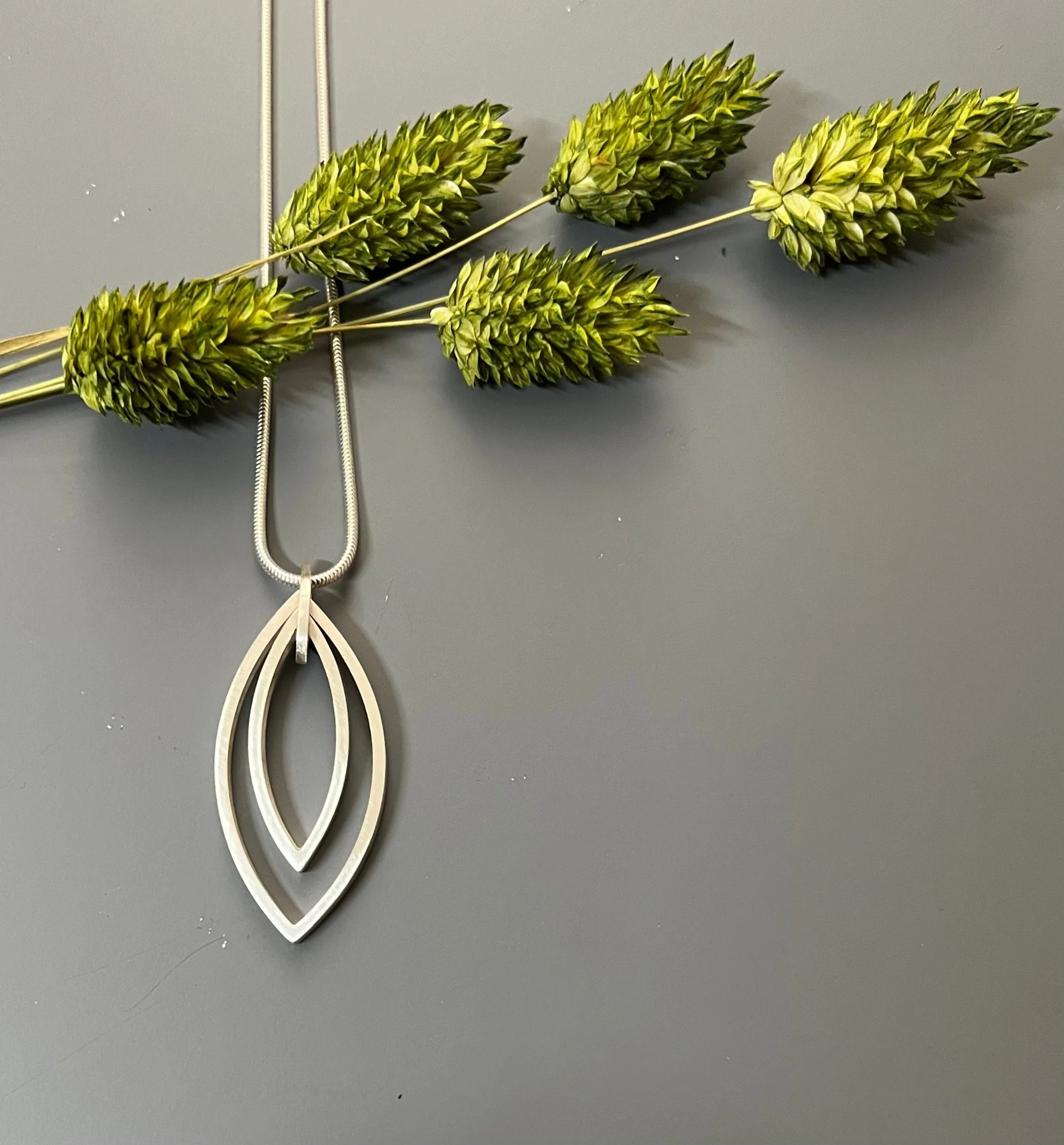 https://i.etsystatic.com/16045086/r/il/393269/3867164269/il_fullxfull.3867164269_me6x.jpg