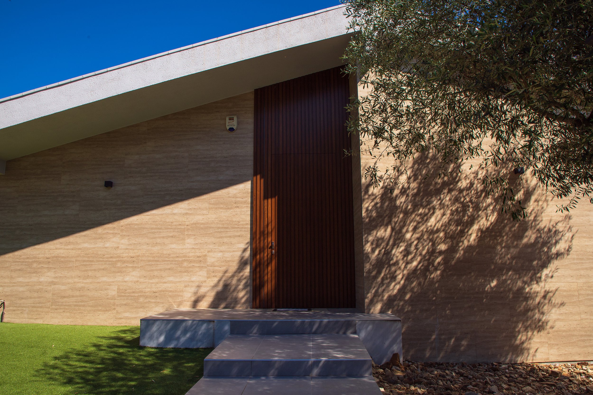 HouseViews04.jpg