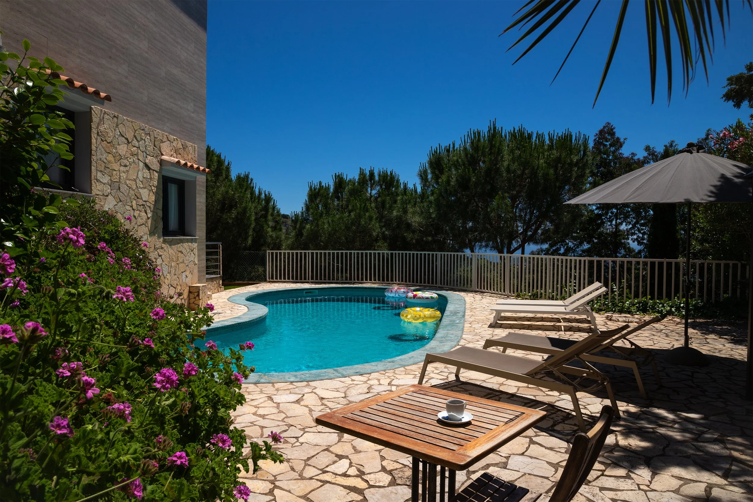 SwimmingPool72.jpg