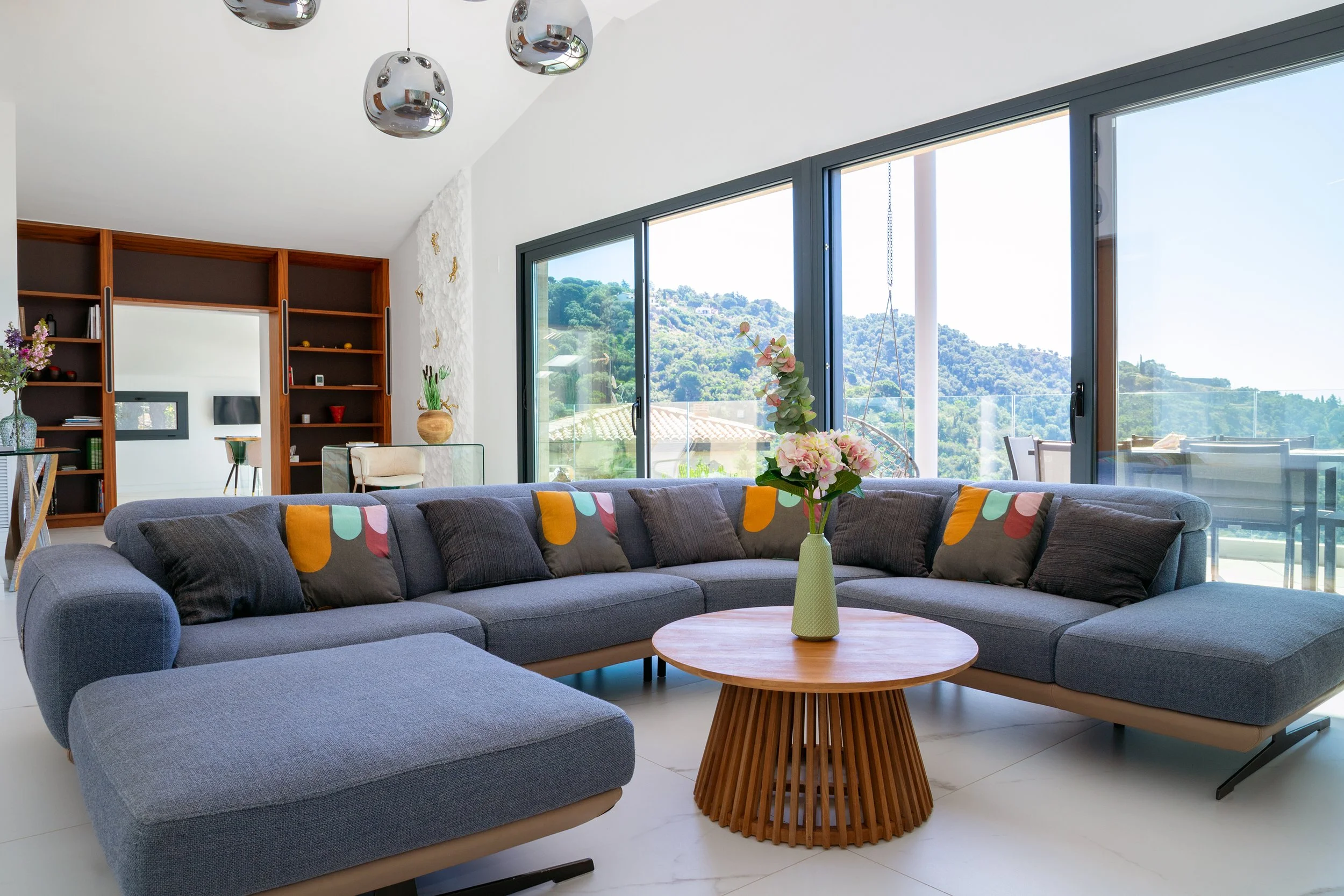 LivingRoom47.jpg