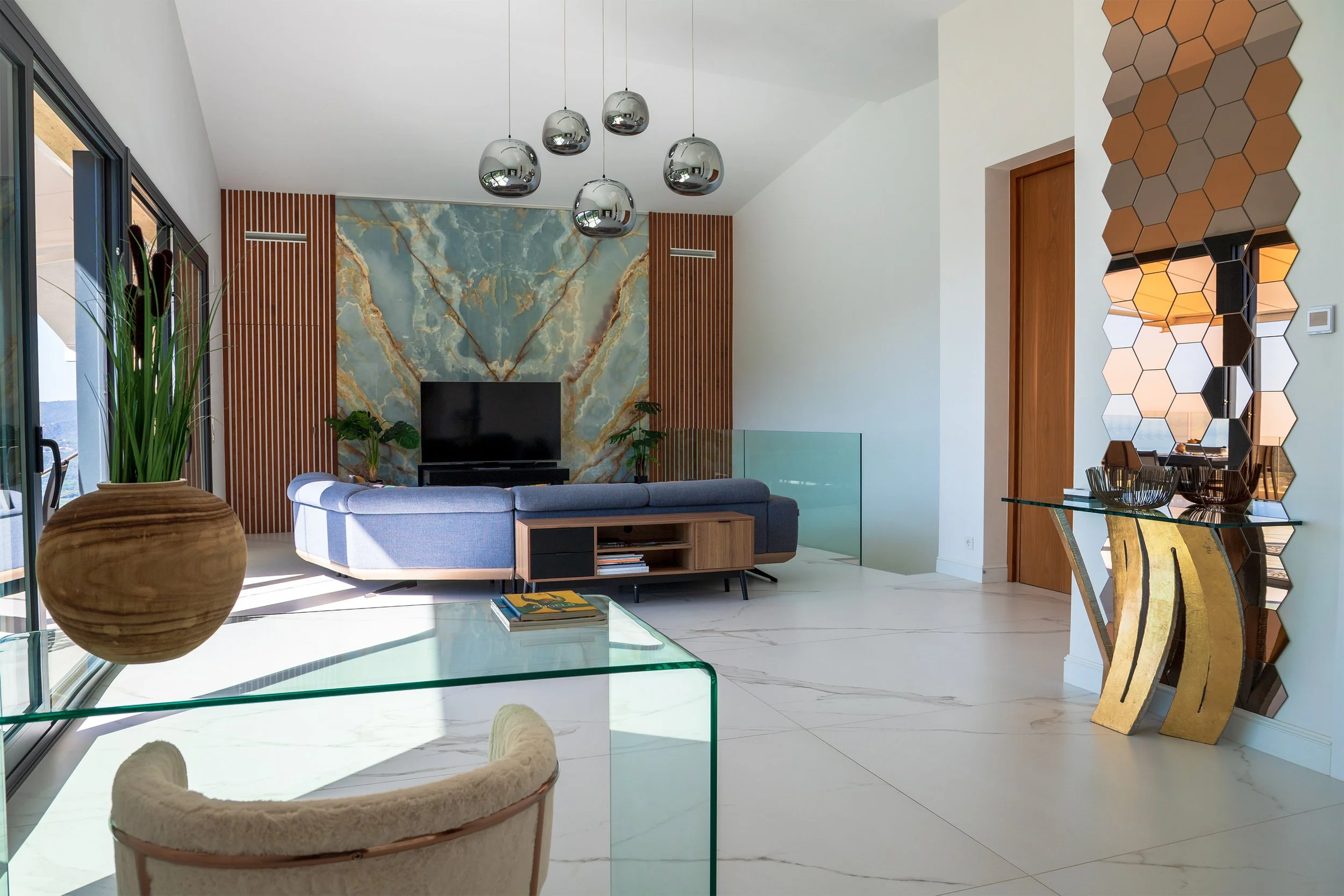 LivingRoom42.jpg