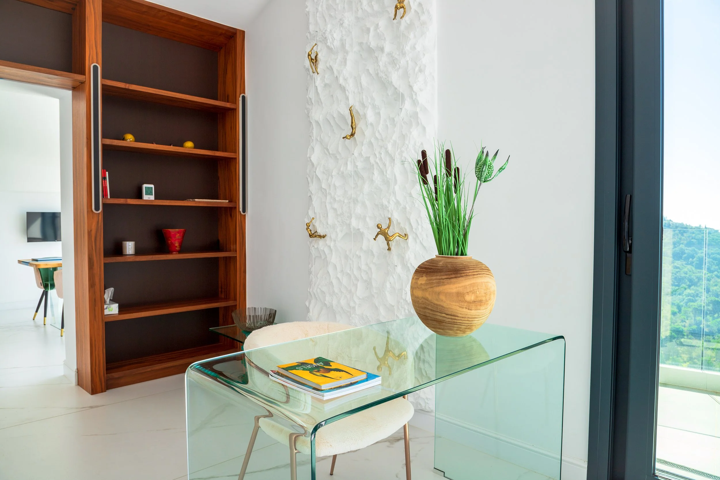 LivingRoom48.jpg