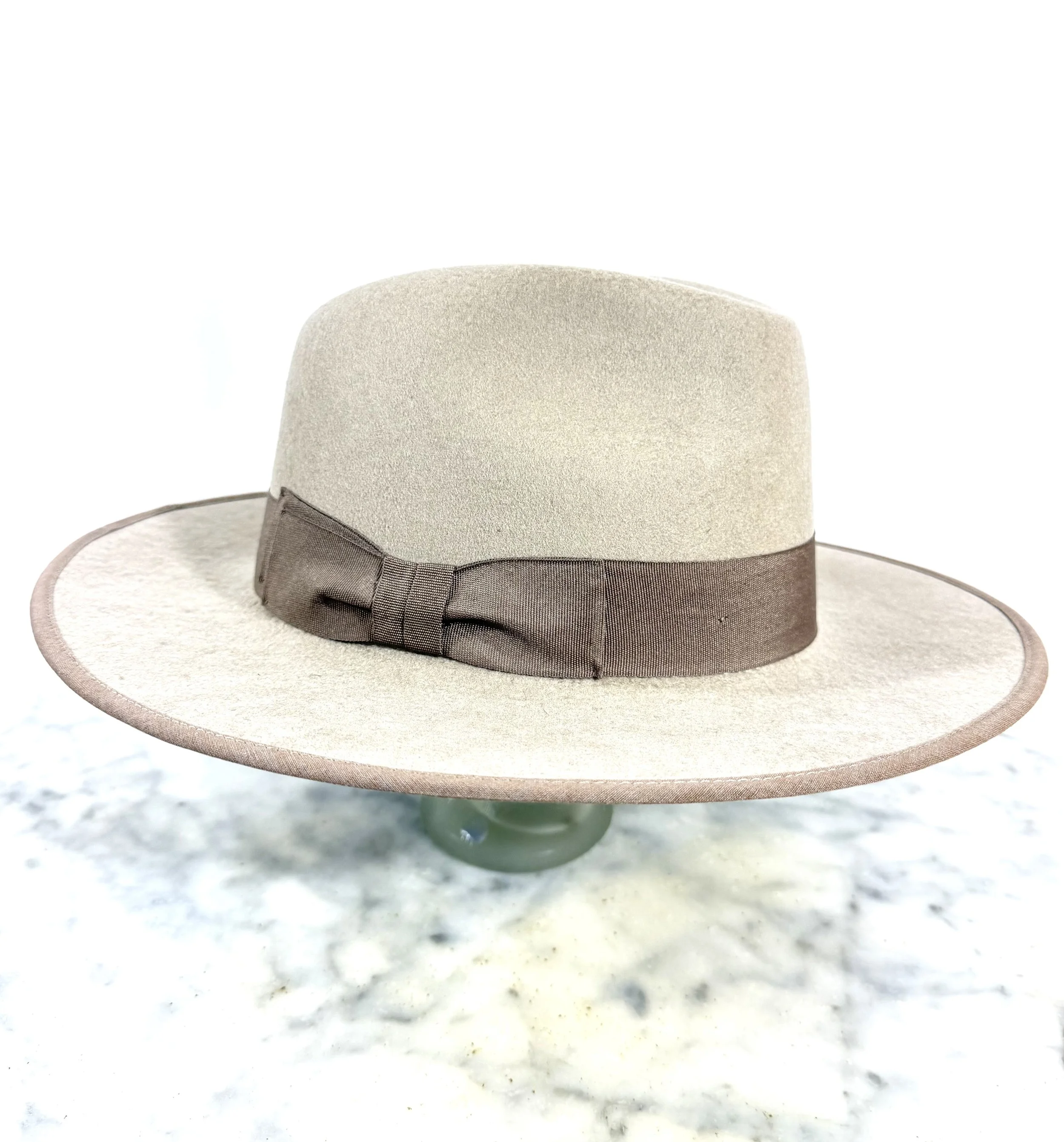 Valencia Chapeau