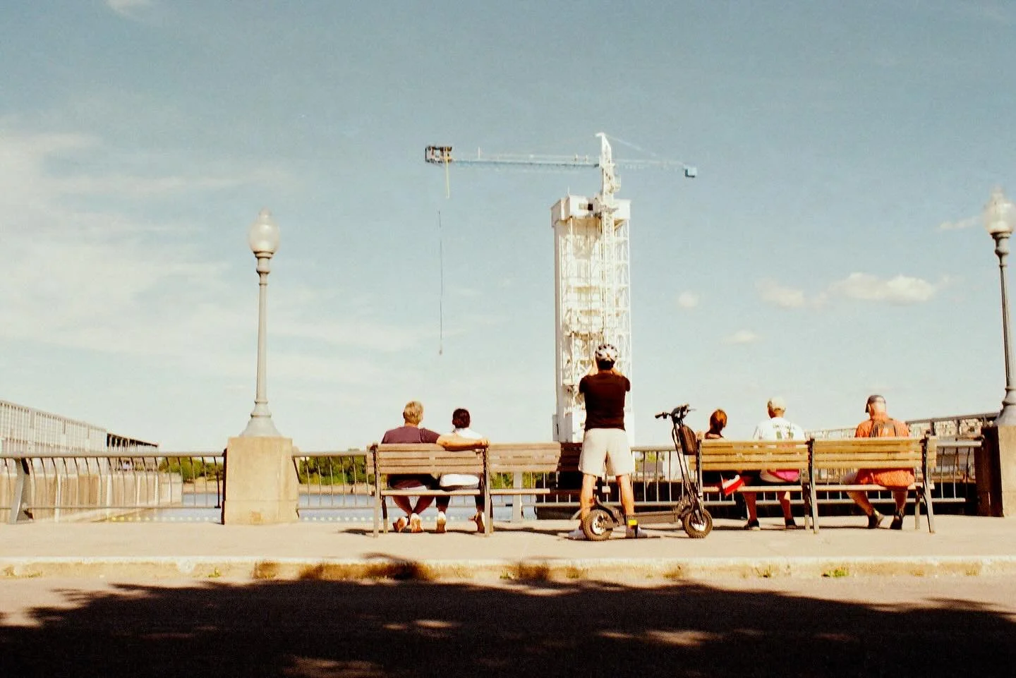 bungee jumping serving as public entertainment