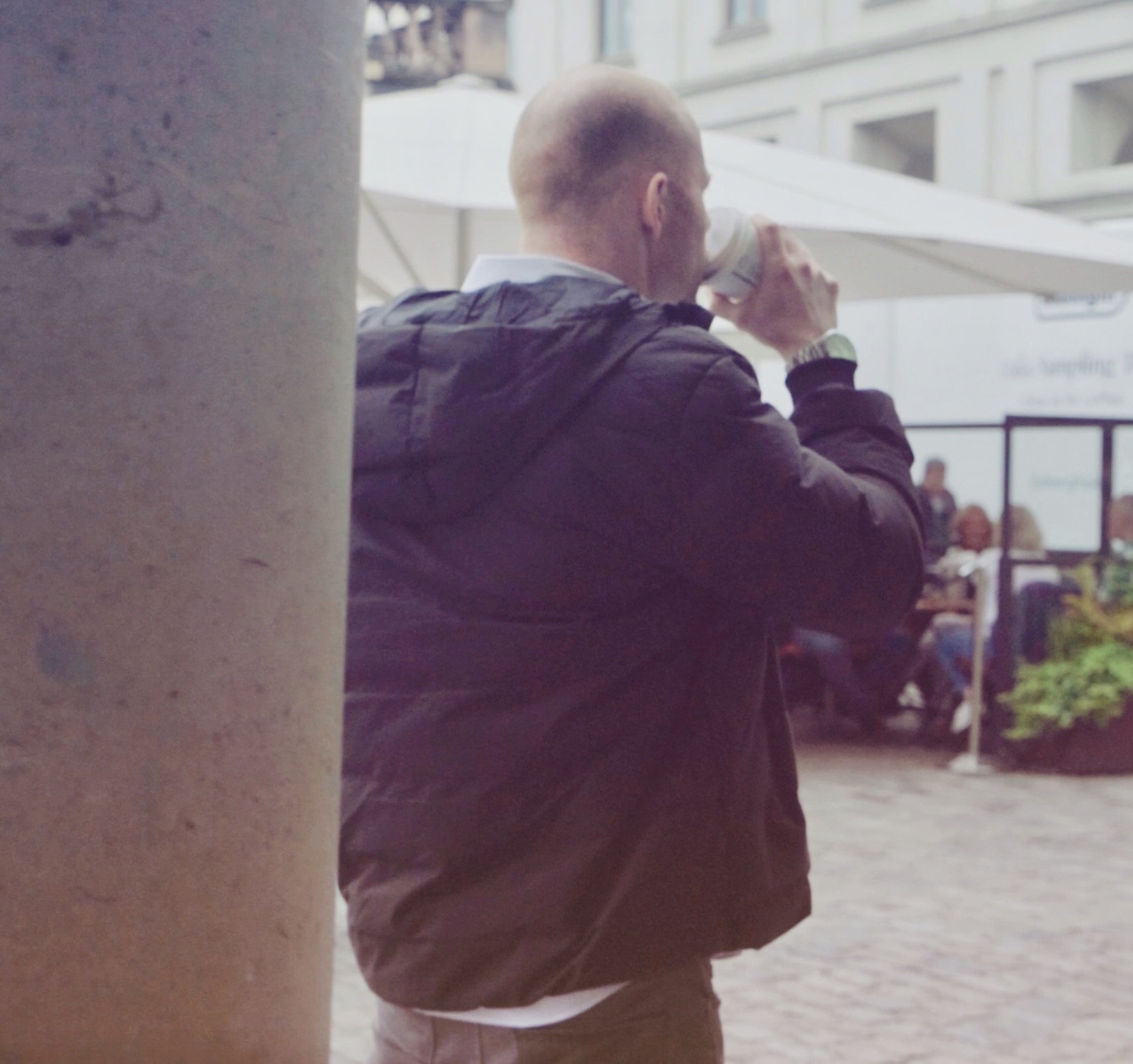 Street Magician in London.