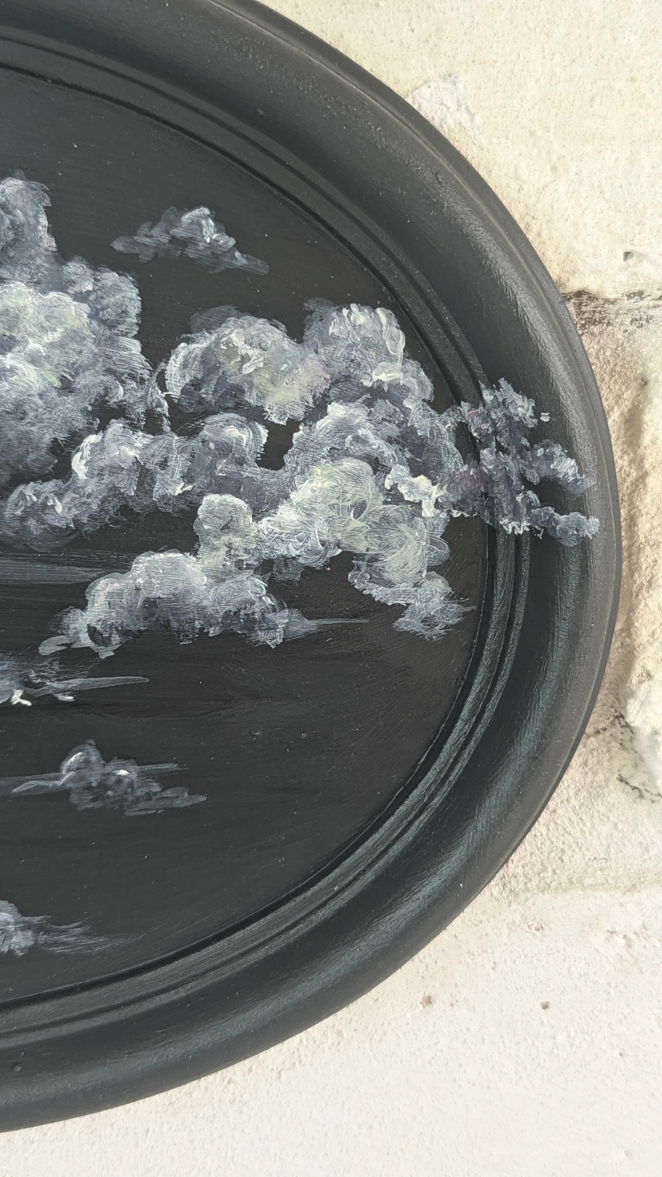 oval cloud ash1.jpg