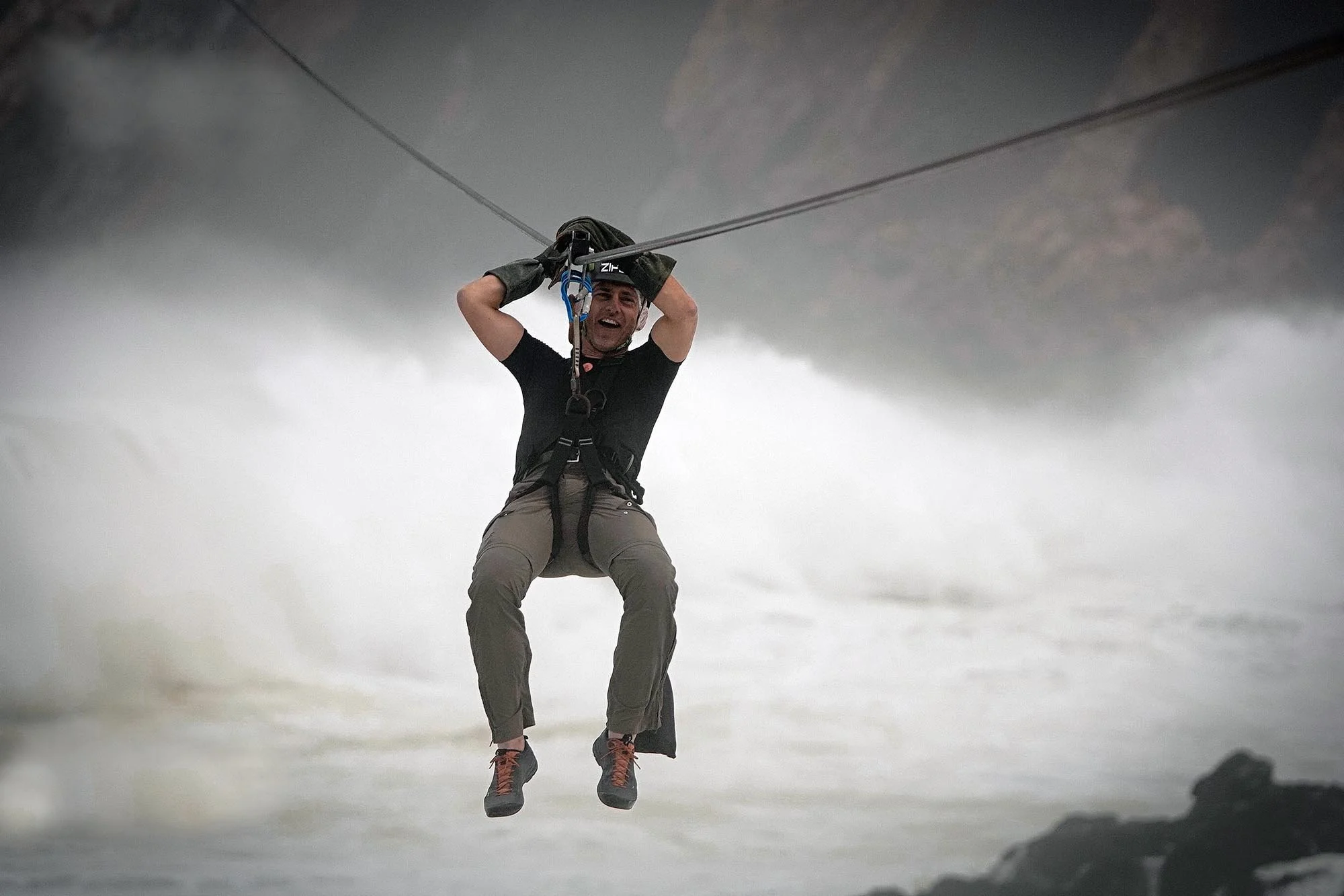 16_Zipline_01_2000.jpg