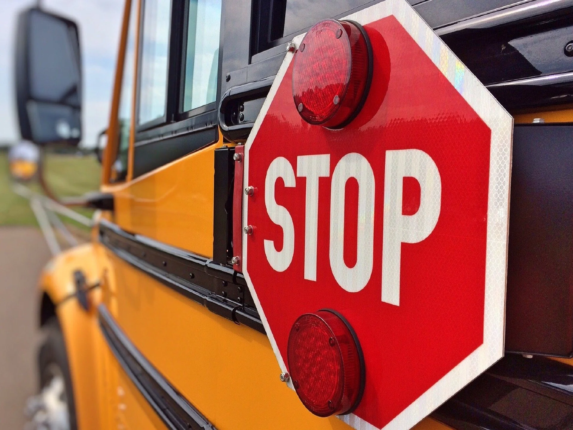 bus-gfdcd28a69_1920.jpg