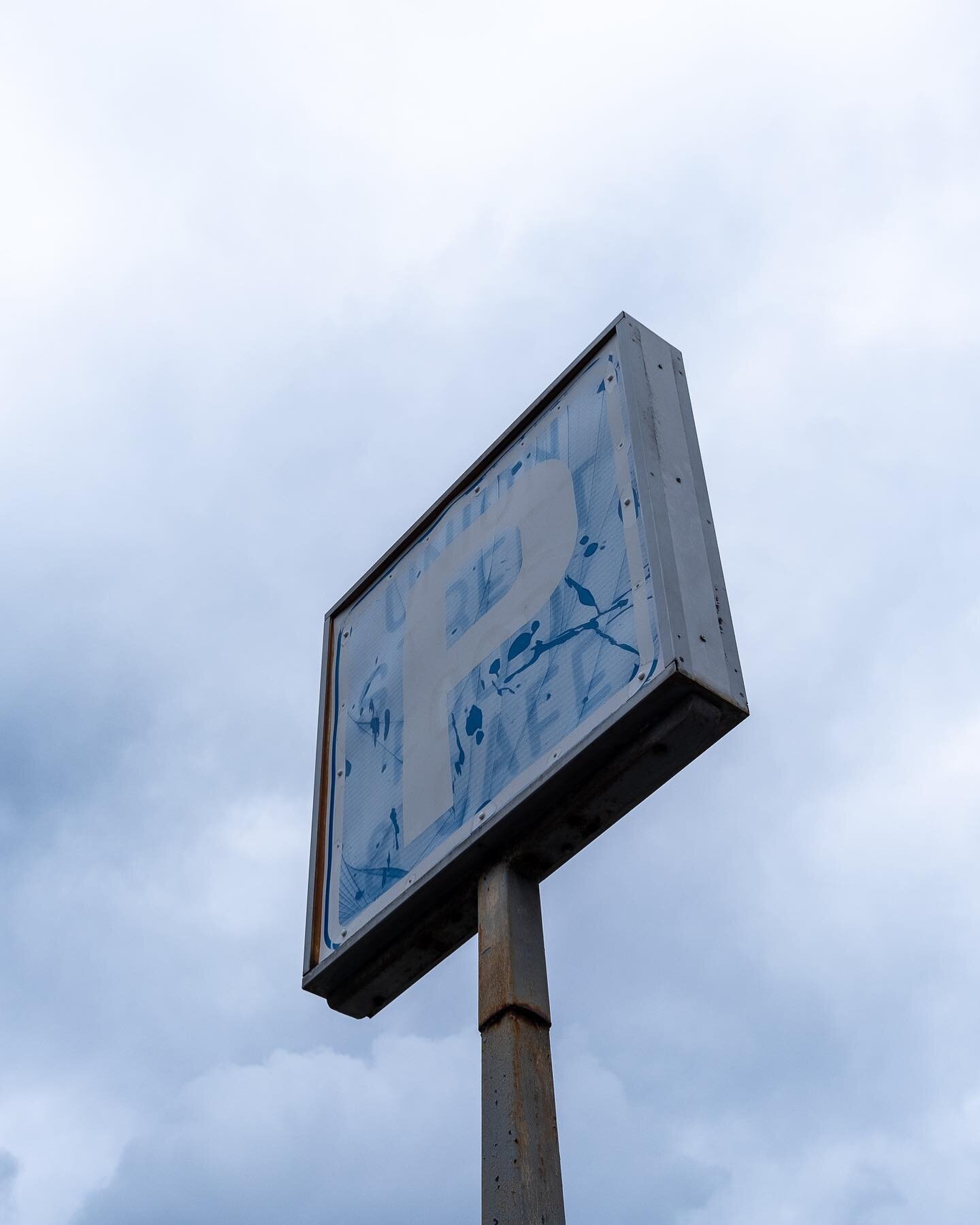 The Fifteen Minute Series
-
1st May 2023
-
A straight line down Union Street to Borough High Street. It's amazing what you miss isn't it?
-
I'll be back in the studio on Thursday. Try not to miss me too much