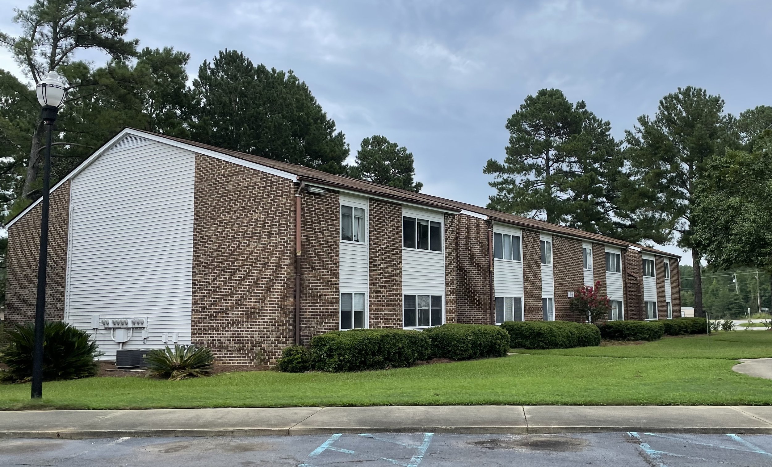 3 Magnolia Manor.jpg