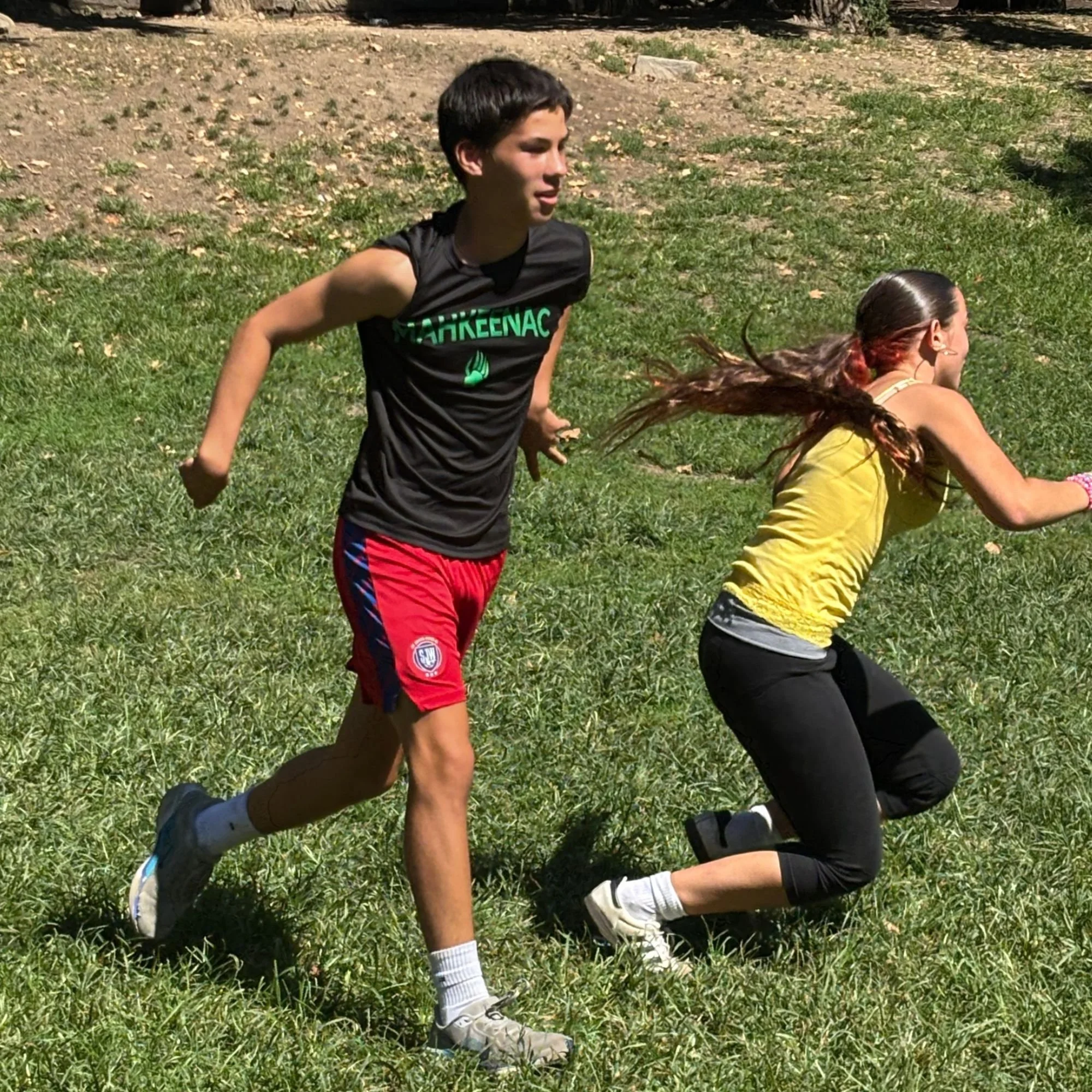 Middle School kicked off the school year with their annual Field Day in Fort Greene Park. After picnicing on the grass they divided into teams to play games like Sharks and Minnows and Steal The Chicken. Led by Middle School Teachers and Coach Mark i